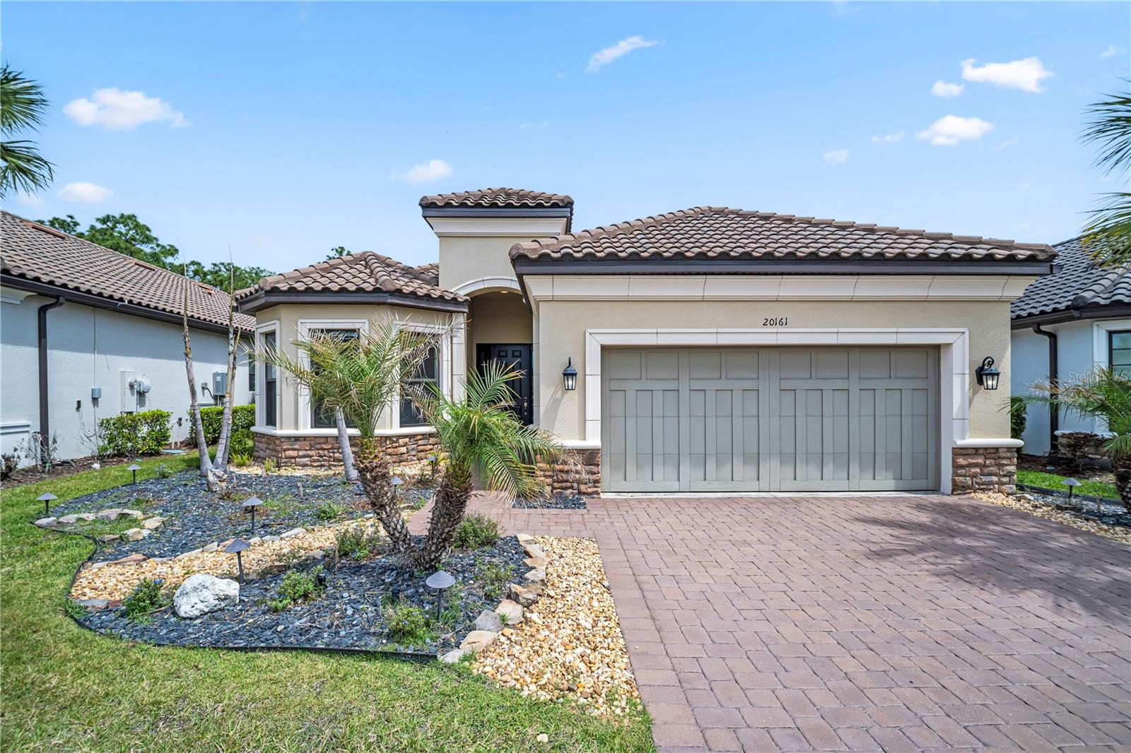 Single Family Residence in TAMPA, FL - Daniel Dourado