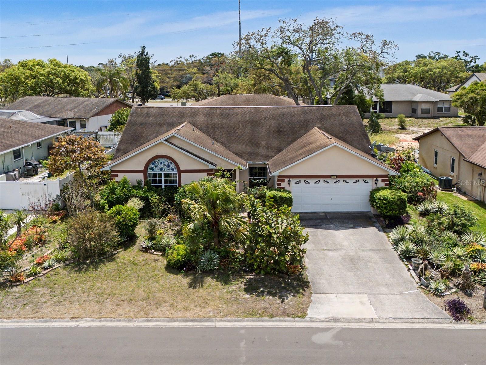 Single Family Residence in PORT RICHEY, FL - Daniel Dourado