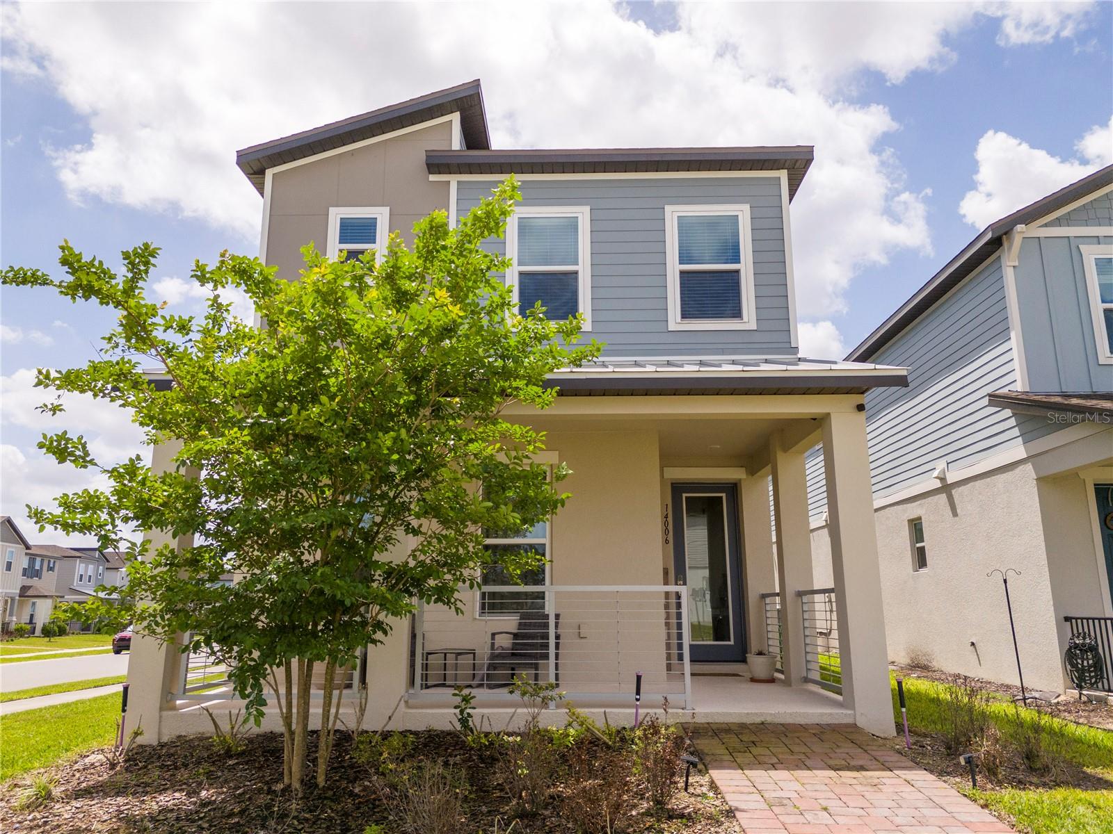 Single Family Residence in WINTER GARDEN, FL - Daniel Dourado