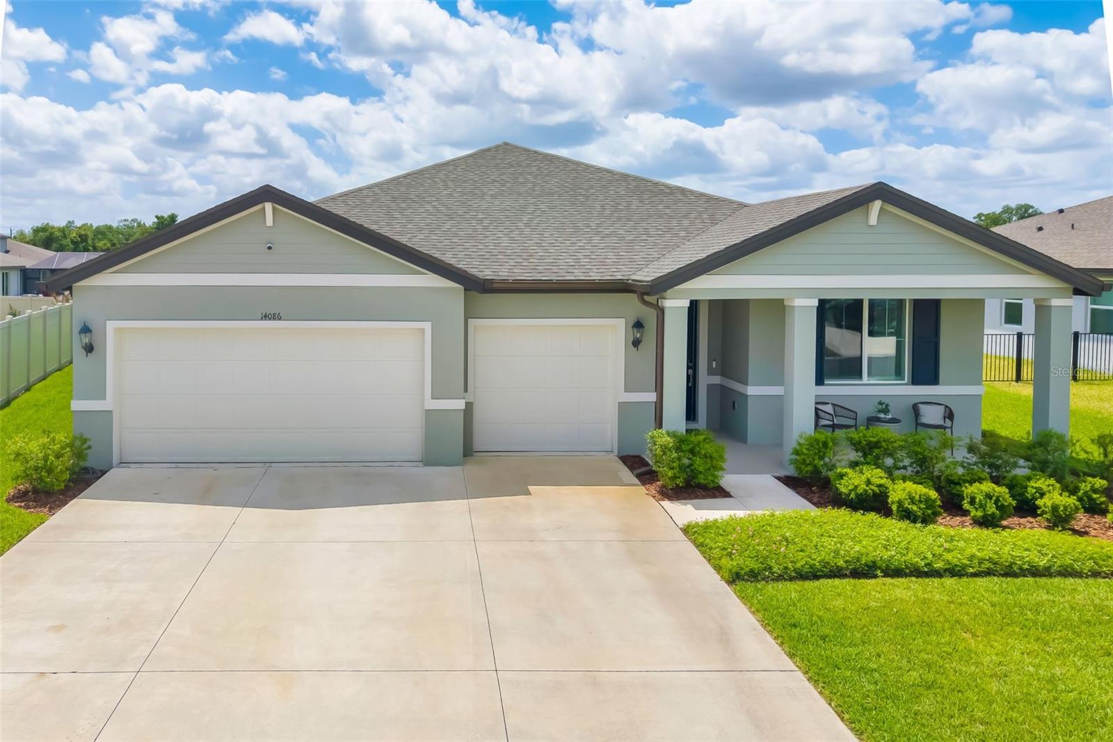 Single Family Residence in PARRISH, FL - Daniel Dourado