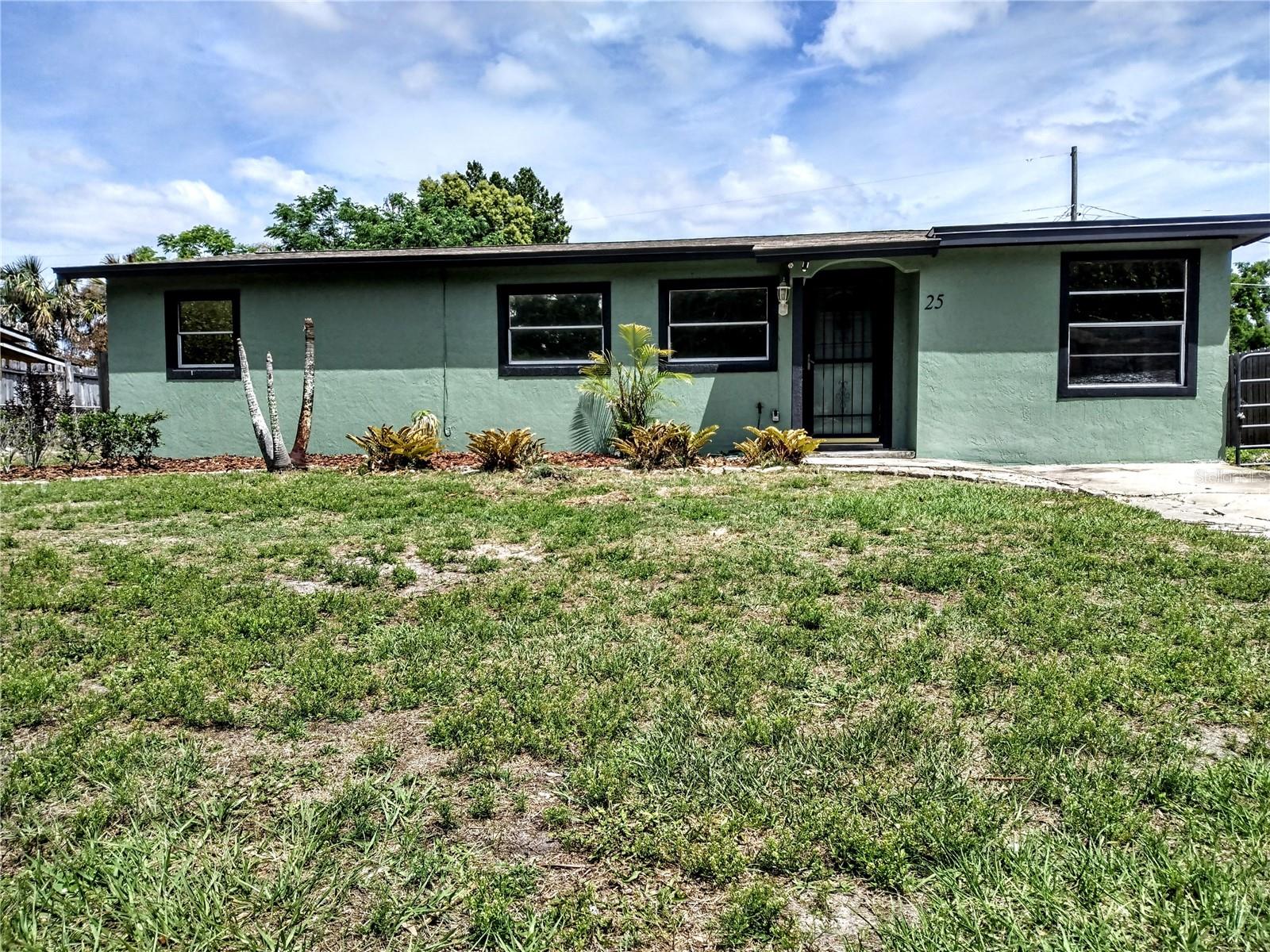 Single Family Residence in APOPKA, FL - Daniel Dourado