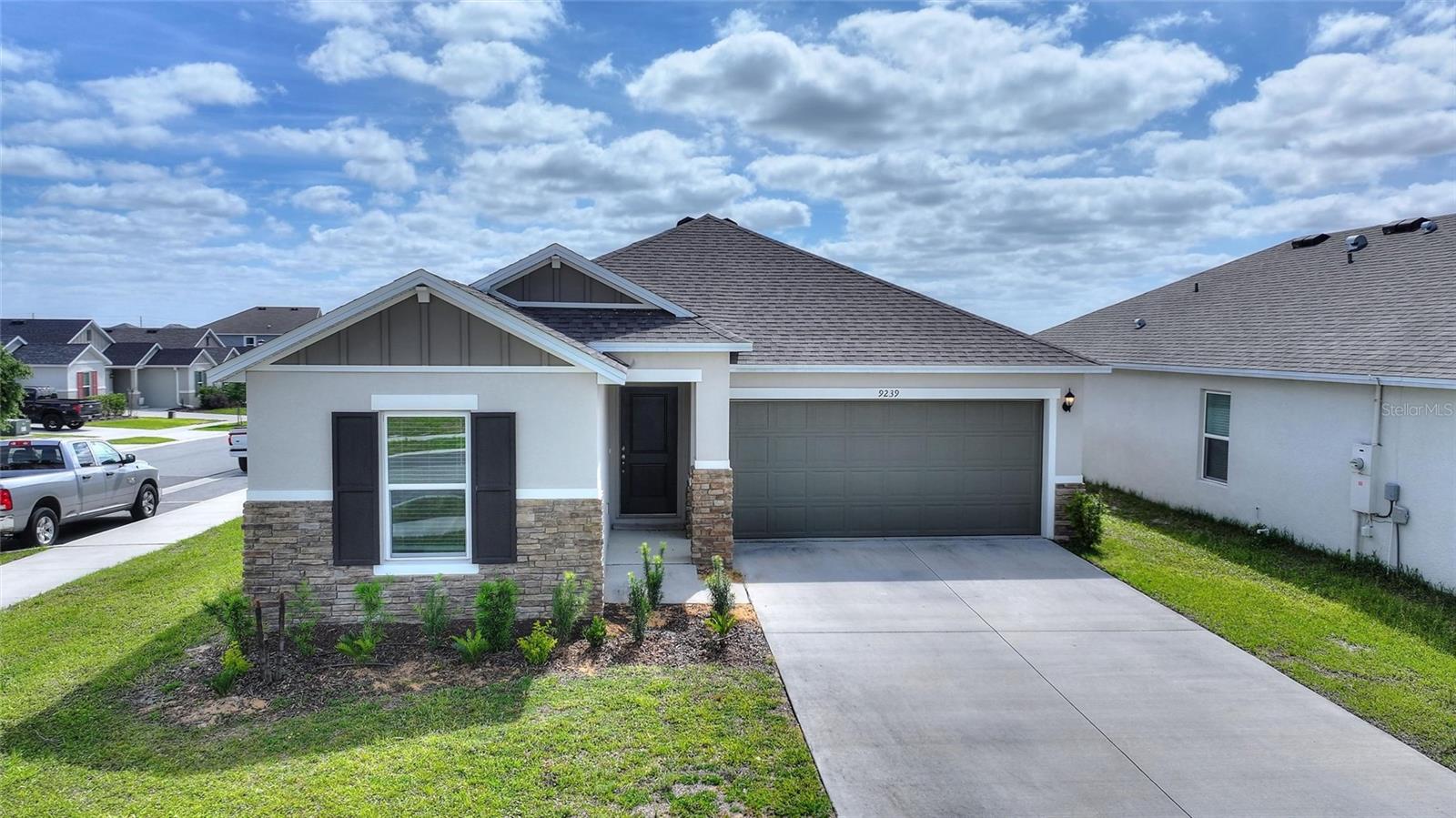 Single Family Residence in DAVENPORT, FL - Daniel Dourado