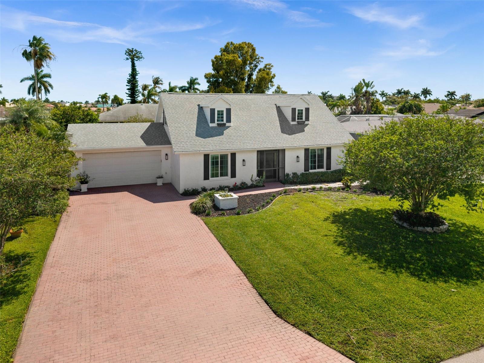 Single Family Residence em CAPE CORAL, FL - Daniel Dourado