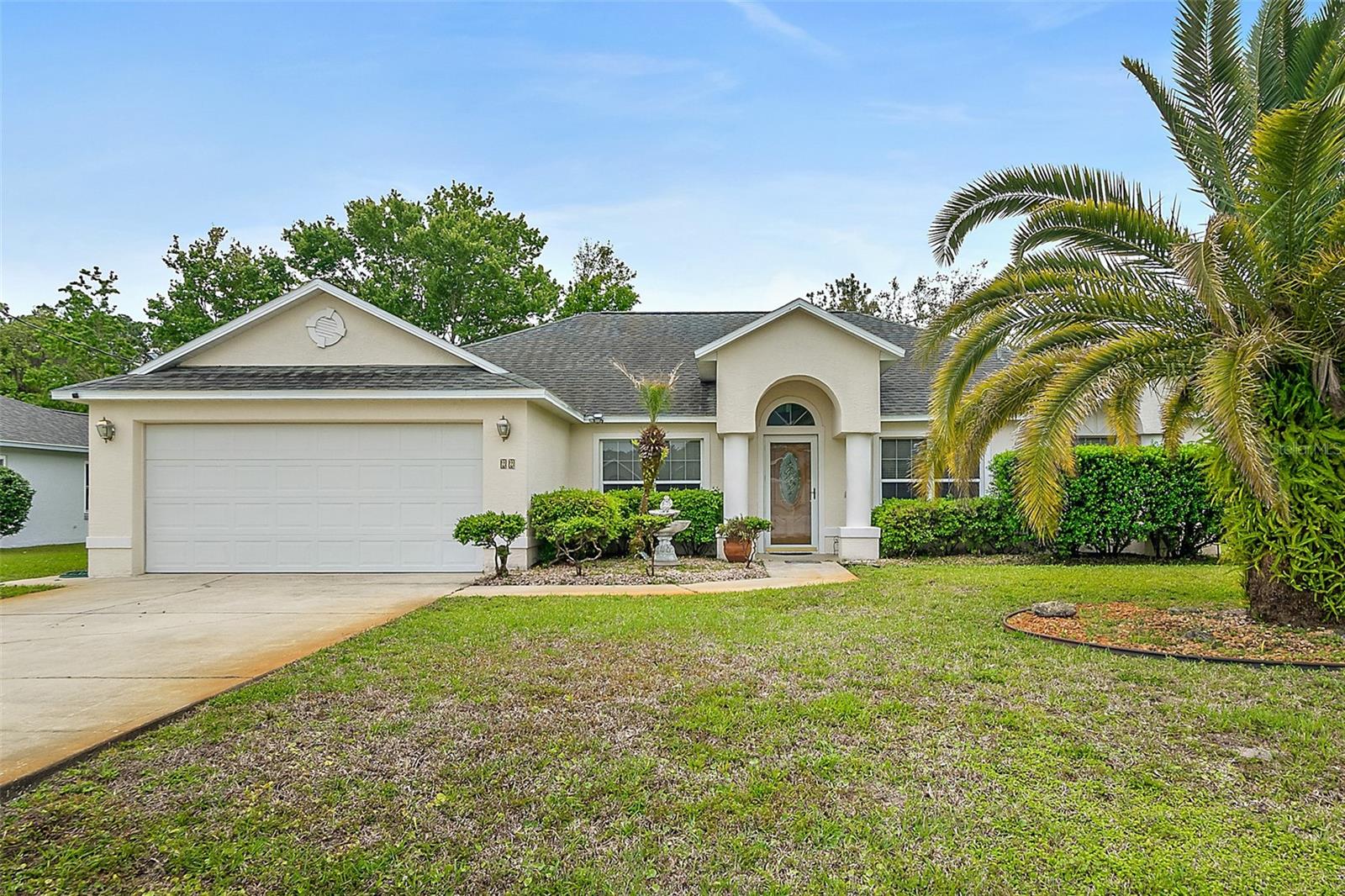 Single Family Residence in PALM COAST, FL - Daniel Dourado