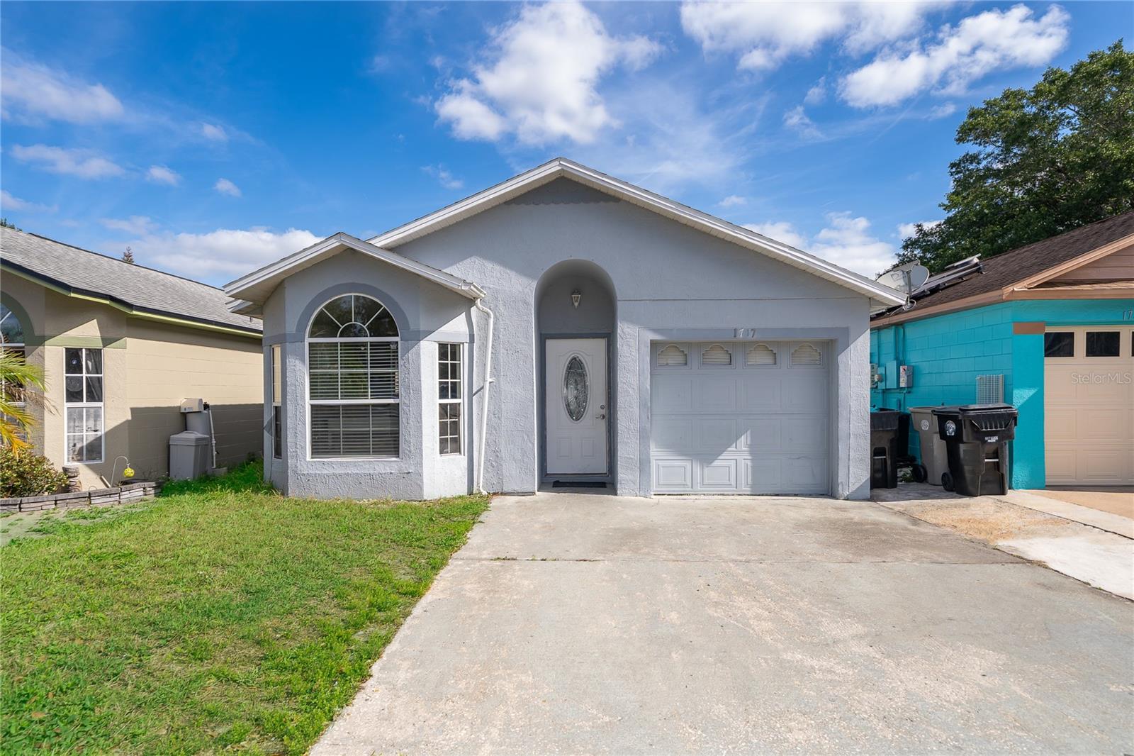 Single Family Residence in APOPKA, FL - Daniel Dourado
