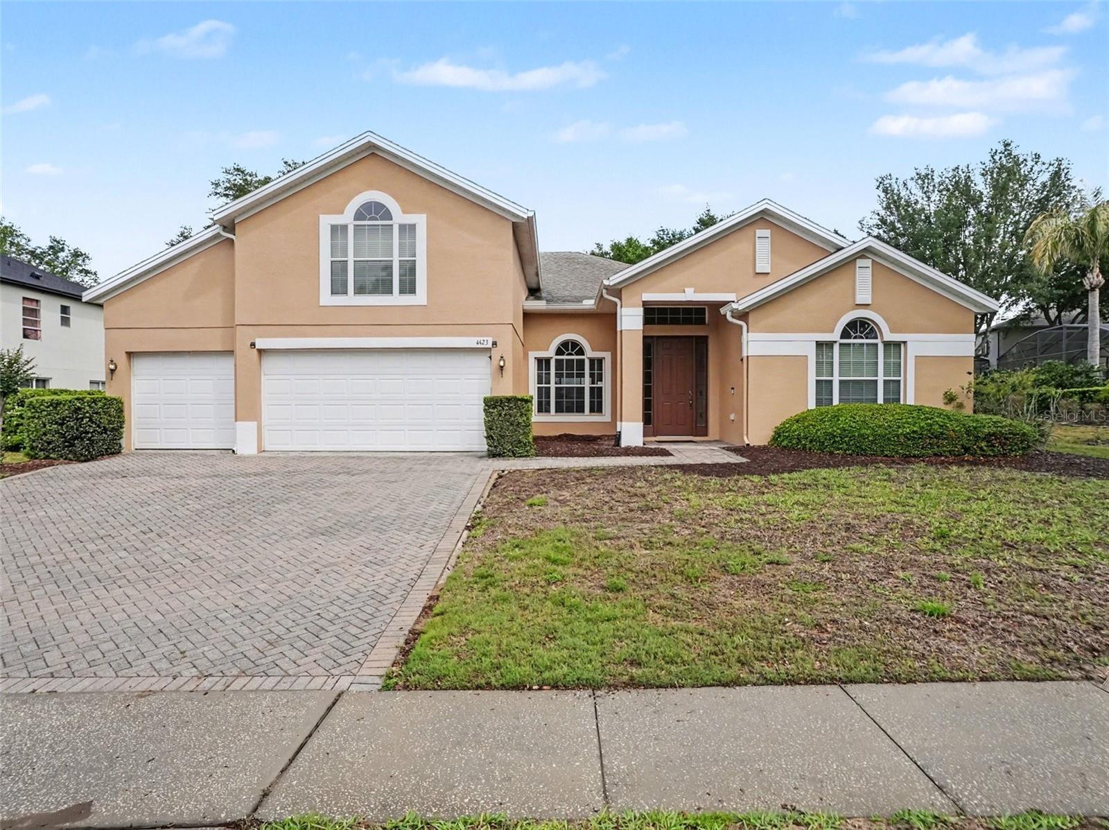Single Family Residence in APOPKA, FL - Daniel Dourado