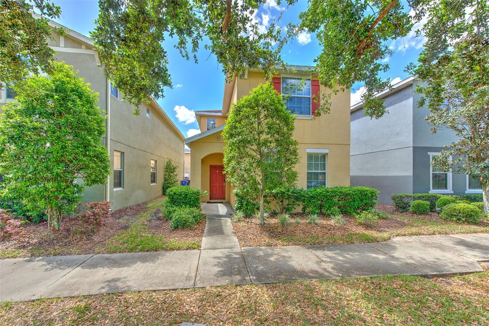 Single Family Residence in RIVERVIEW, FL - Daniel Dourado