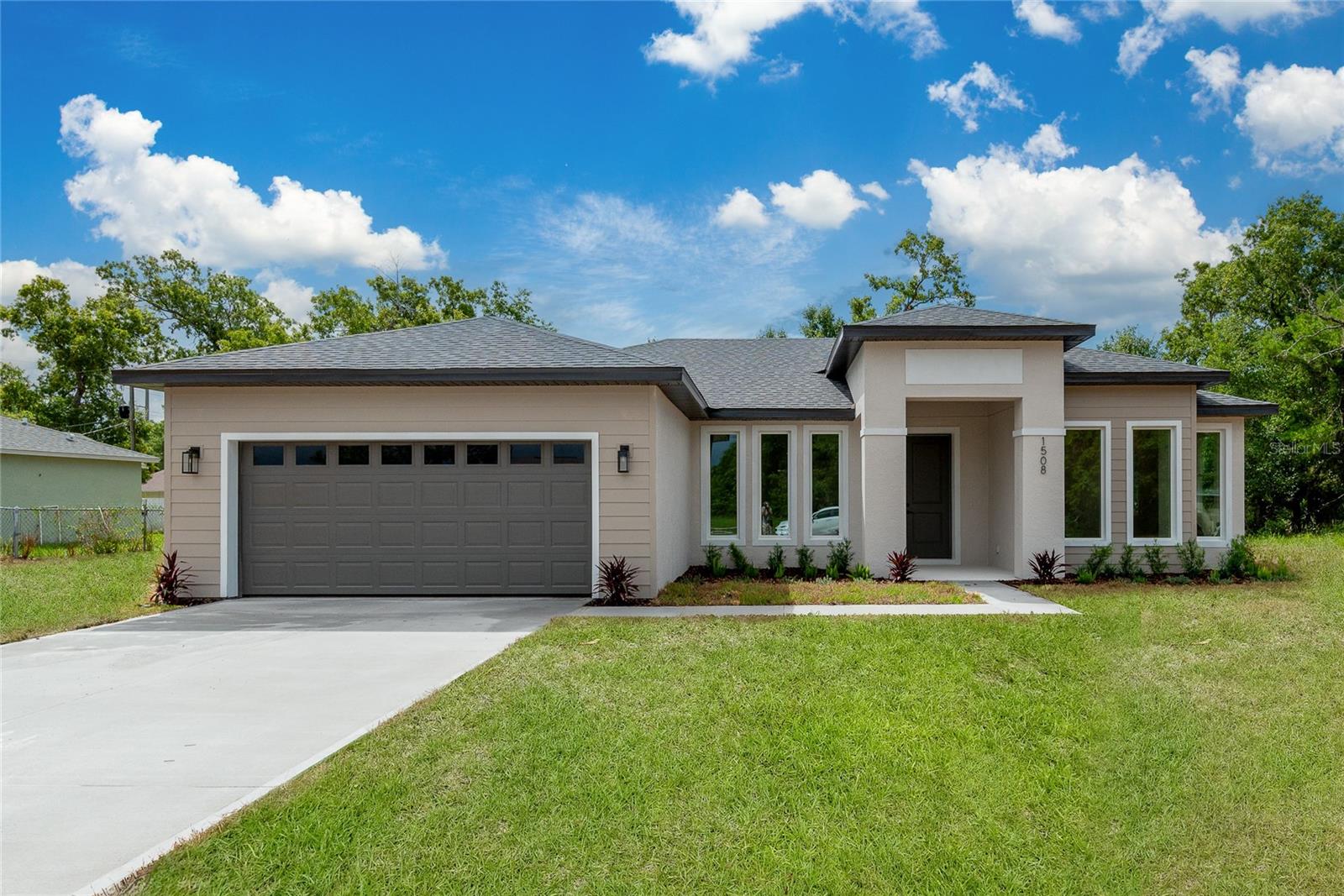 Single Family Residence em NORTH PORT, FL - Daniel Dourado