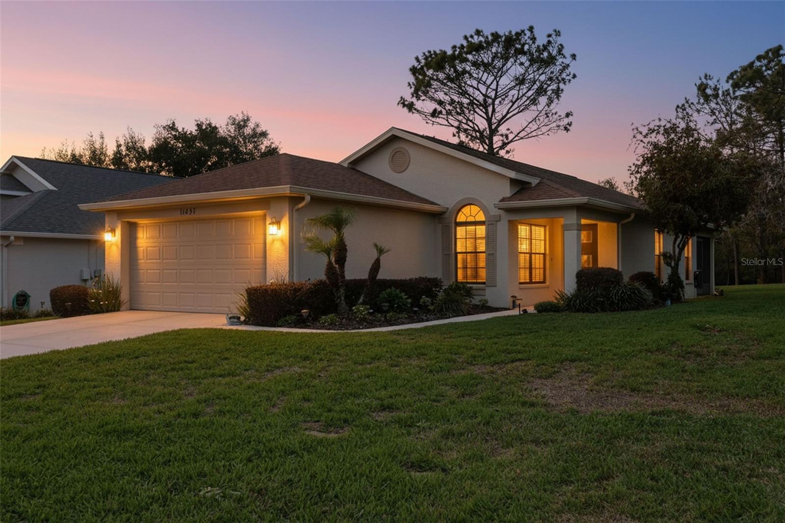 Single Family Residence em SPRING HILL, FL - Daniel Dourado