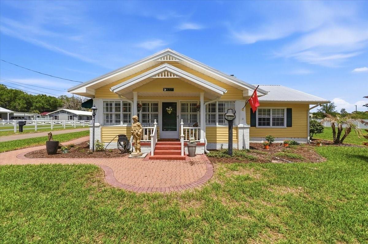 Single Family Residence in LAKELAND, FL - Daniel Dourado