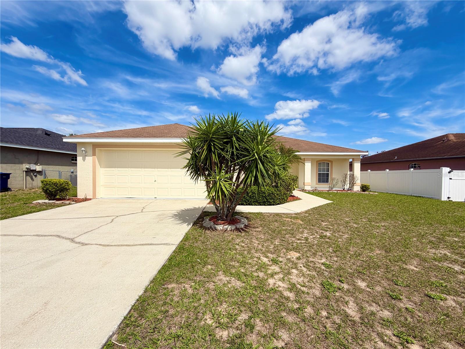 Single Family Residence em WINTER HAVEN, FL - Daniel Dourado