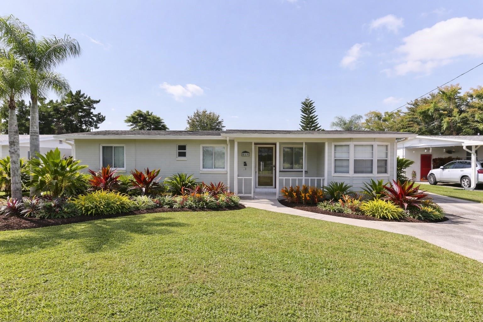 Single Family Residence in NEW SMYRNA BEACH, FL - Daniel Dourado