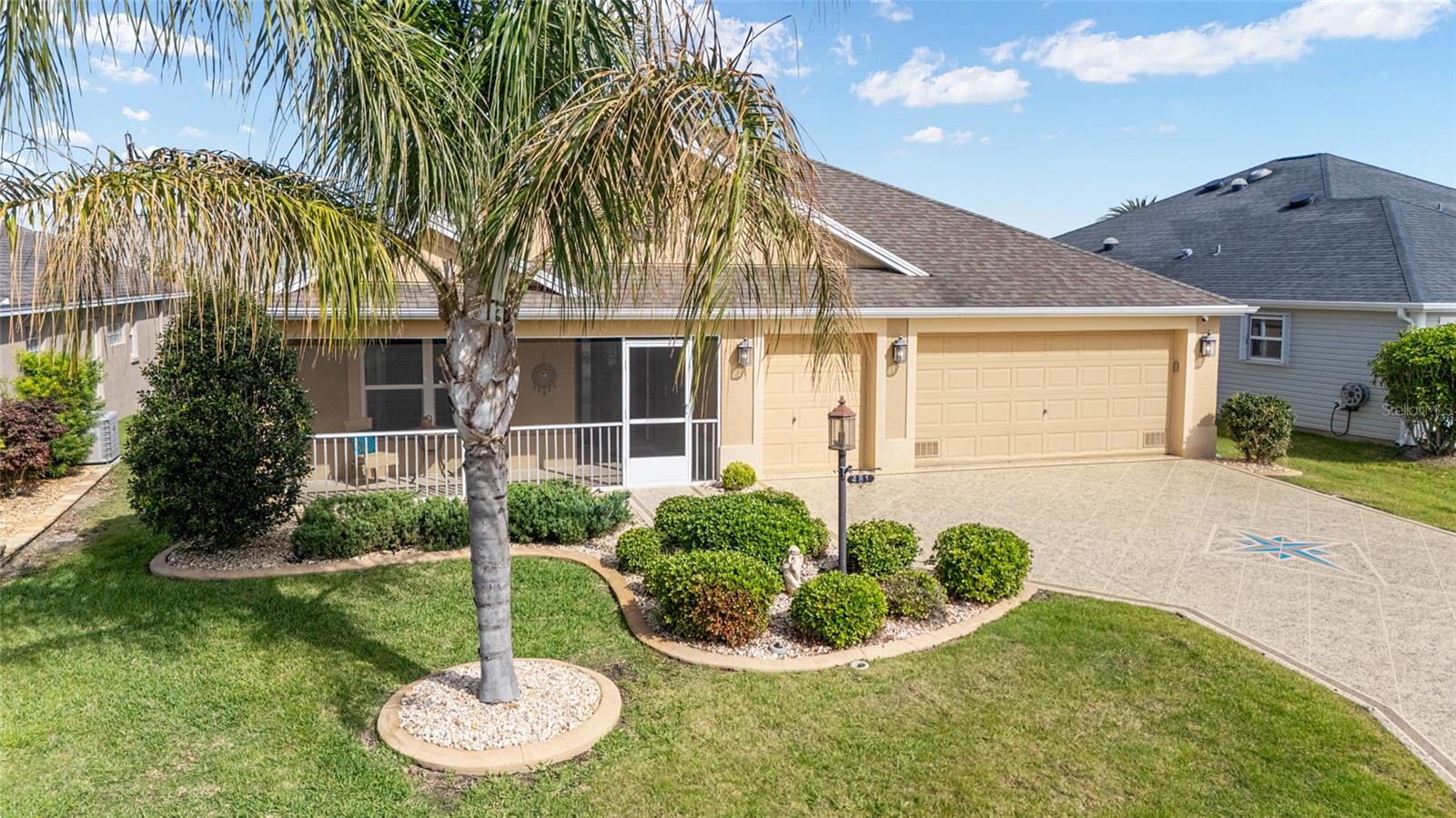 Single Family Residence in THE VILLAGES, FL - Daniel Dourado