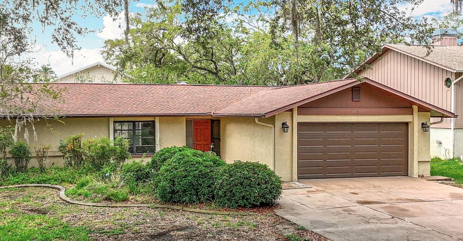 Single Family Residence in NEW PORT RICHEY, FL - Daniel Dourado