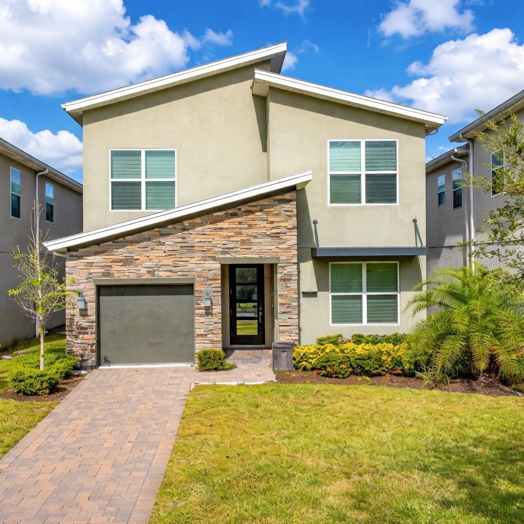 Single Family Residence in KISSIMMEE, FL - Daniel Dourado