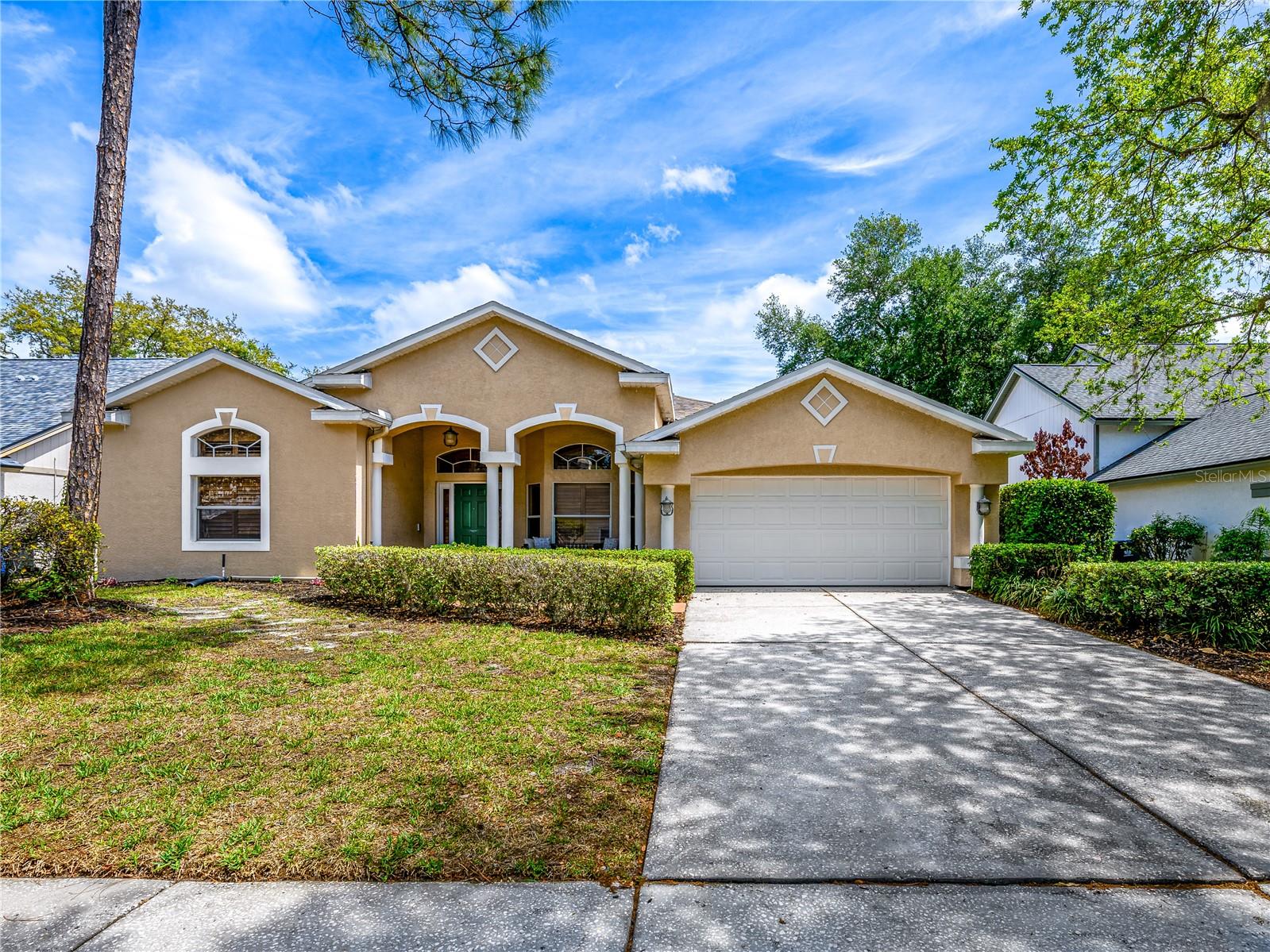 Single Family Residence in TAMPA, FL - Daniel Dourado