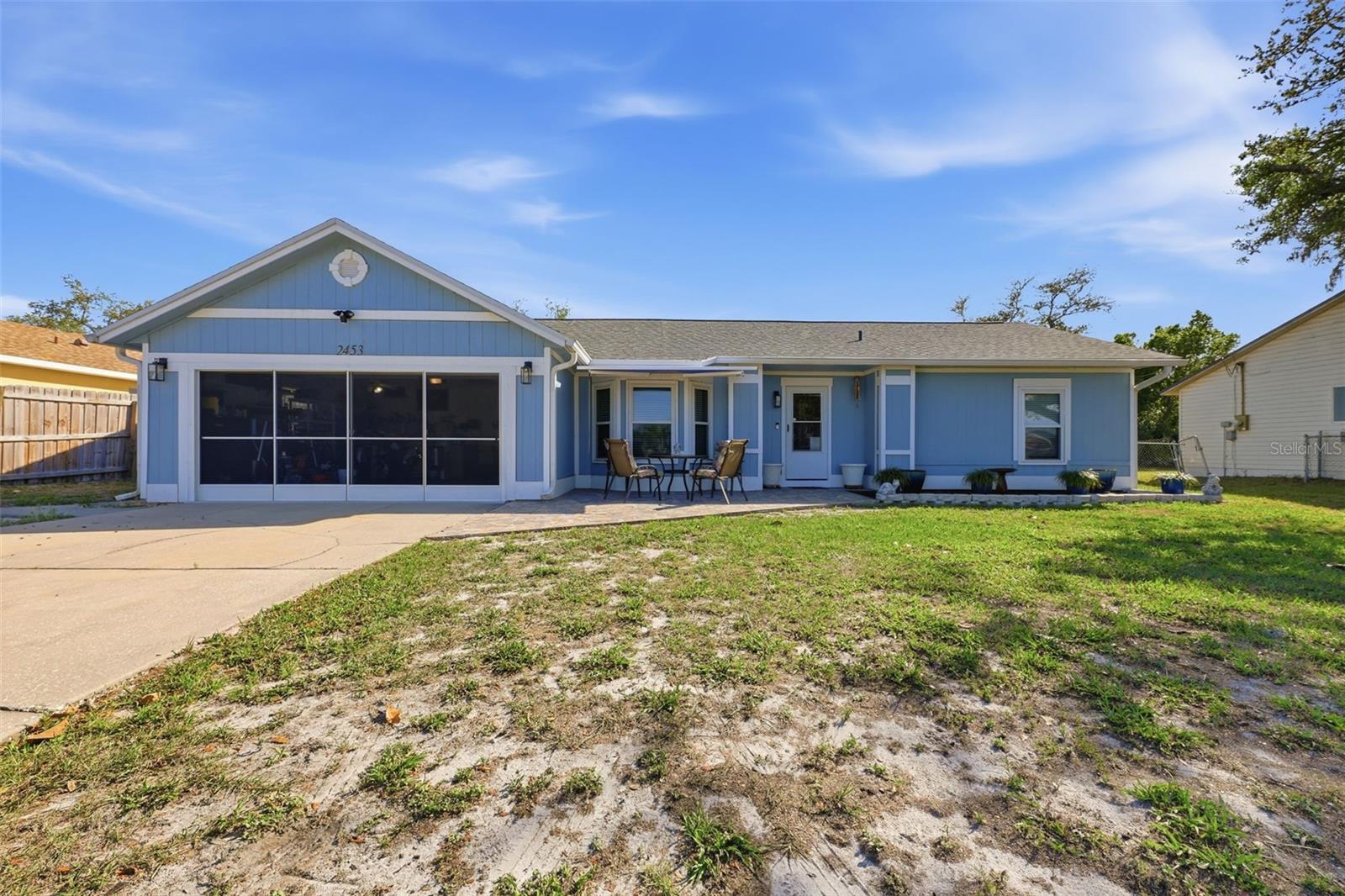 Single Family Residence in DELTONA, FL - Daniel Dourado
