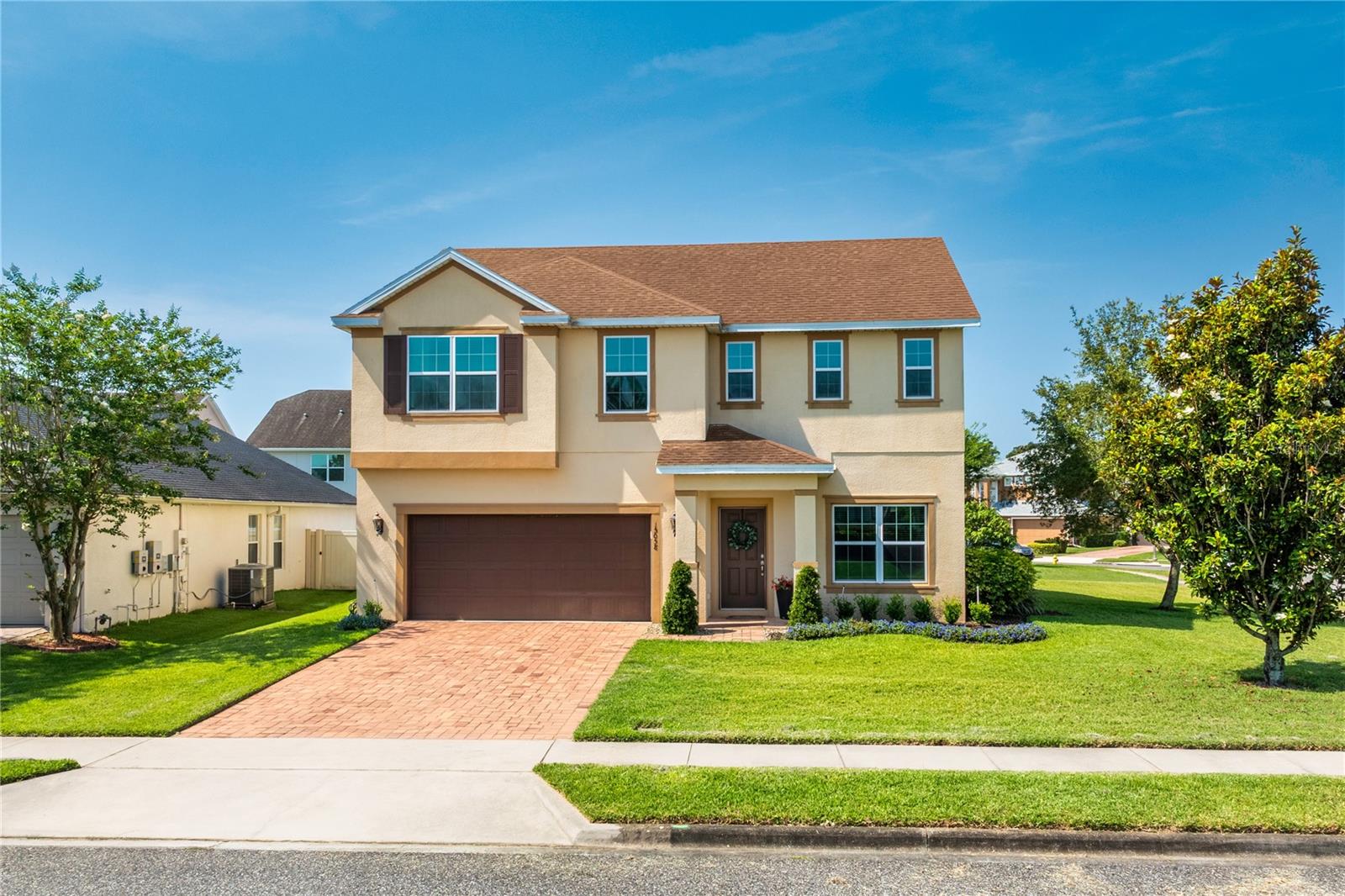 Single Family Residence in WINTER GARDEN, FL - Daniel Dourado