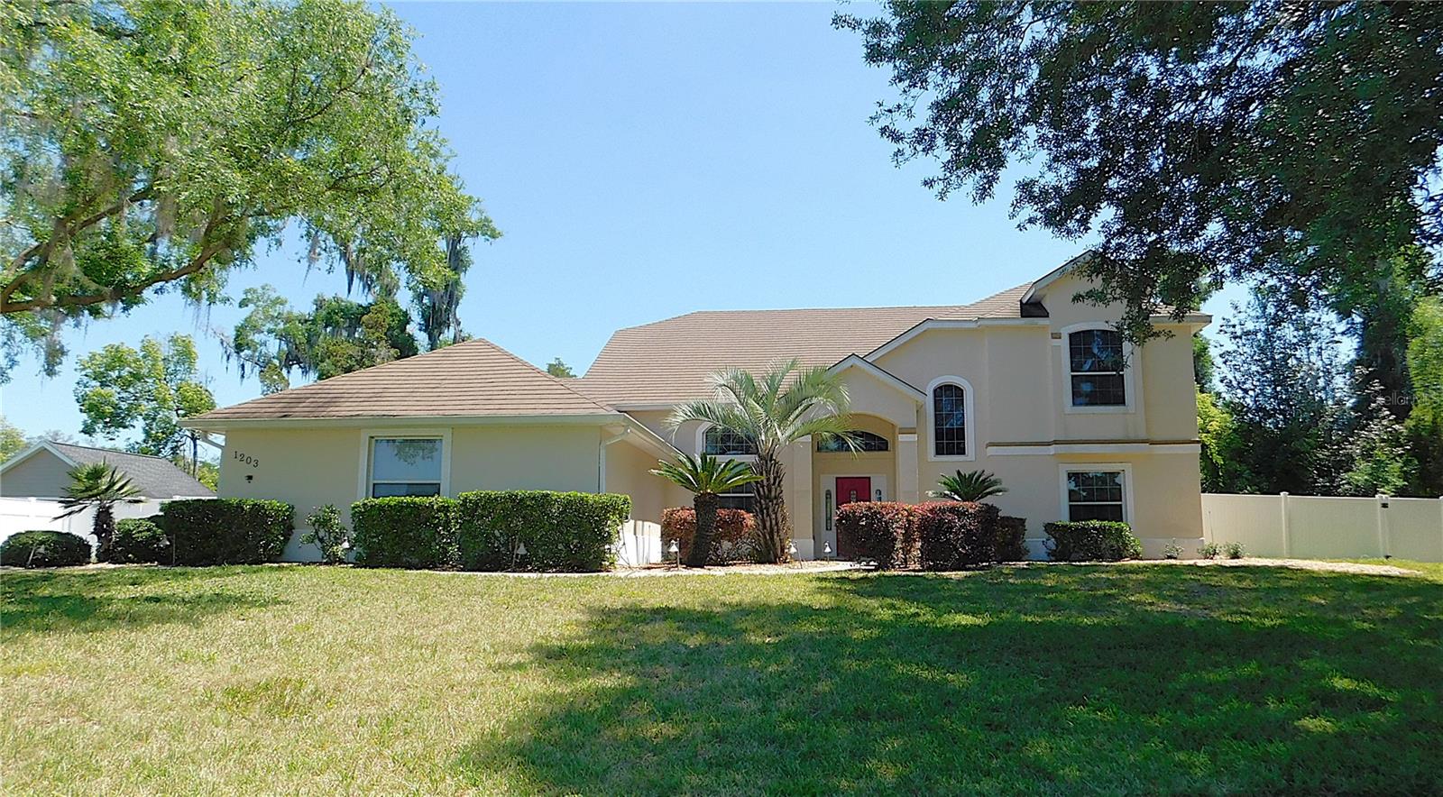 Single Family Residence in OCALA, FL - Daniel Dourado