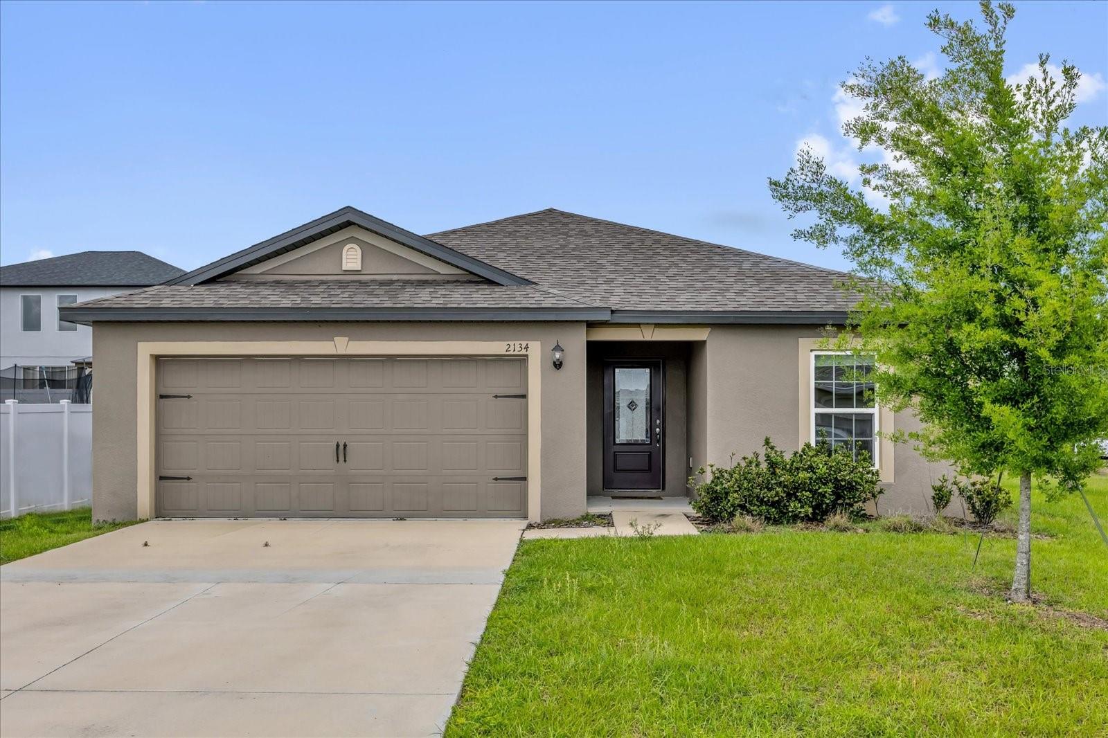 Single Family Residence em POINCIANA, FL - Daniel Dourado
