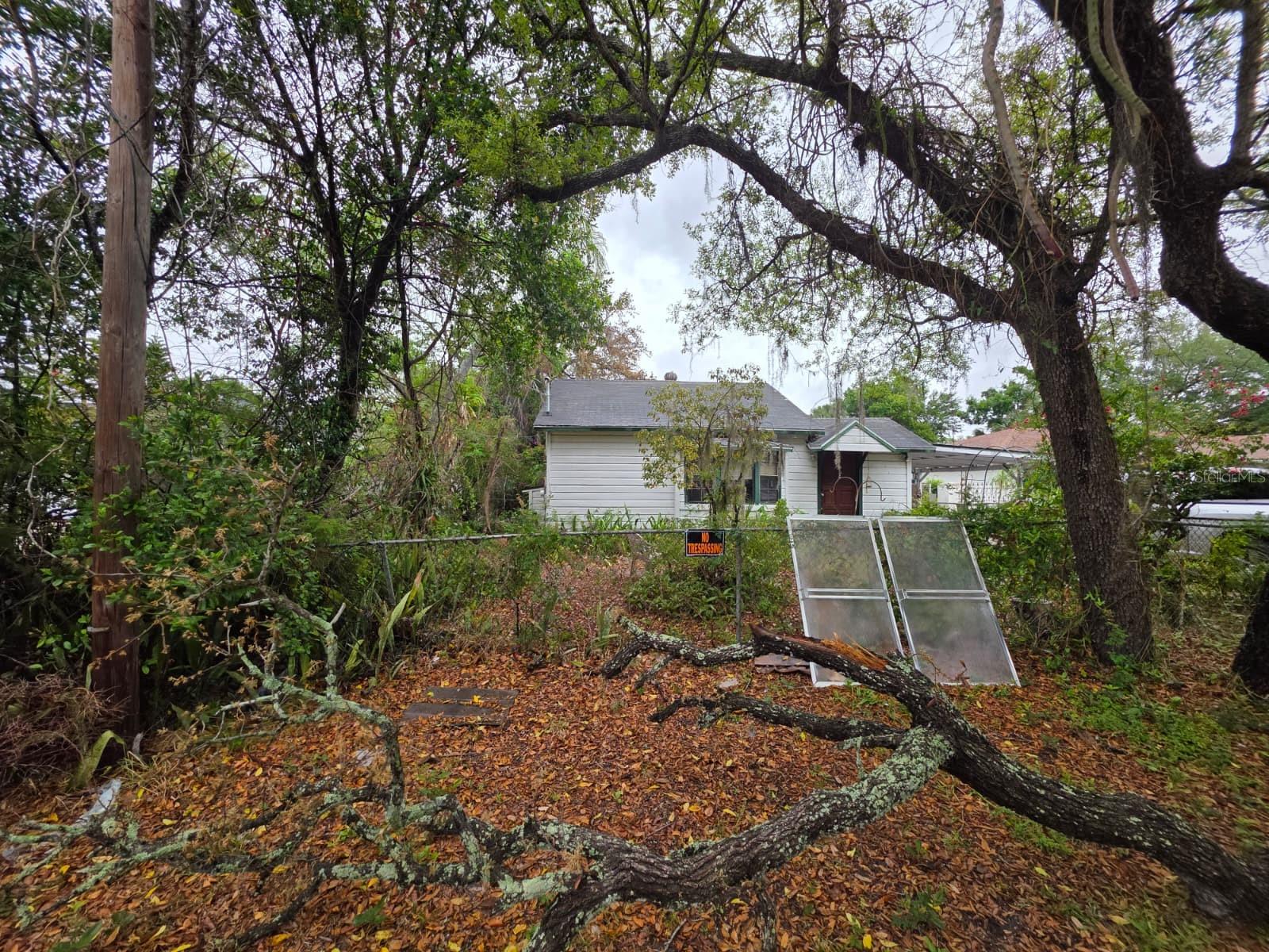 Single Family Residence in TAMPA, FL - Daniel Dourado