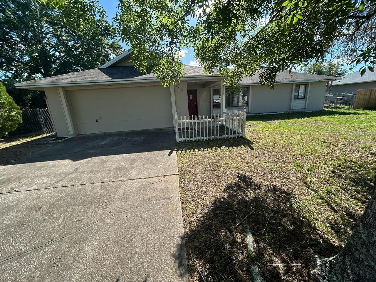 Single Family Residence in DELTONA, FL - Daniel Dourado