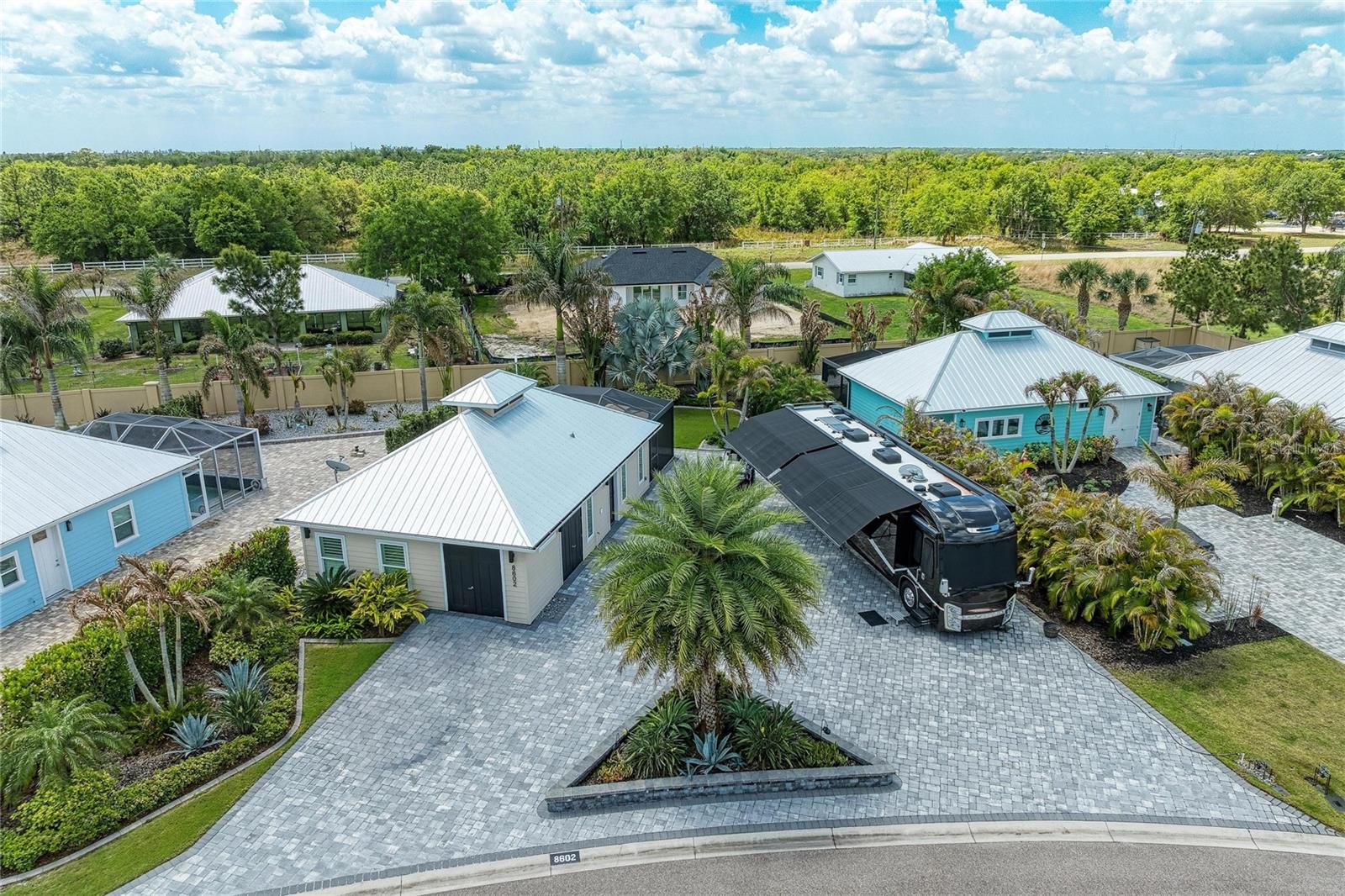 Single Family Residence in ARCADIA, FL - Daniel Dourado