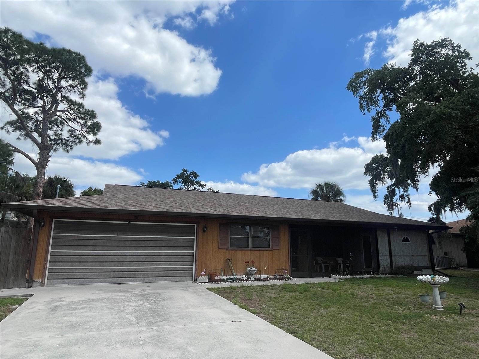 Single Family Residence em NORTH PORT, FL - Daniel Dourado