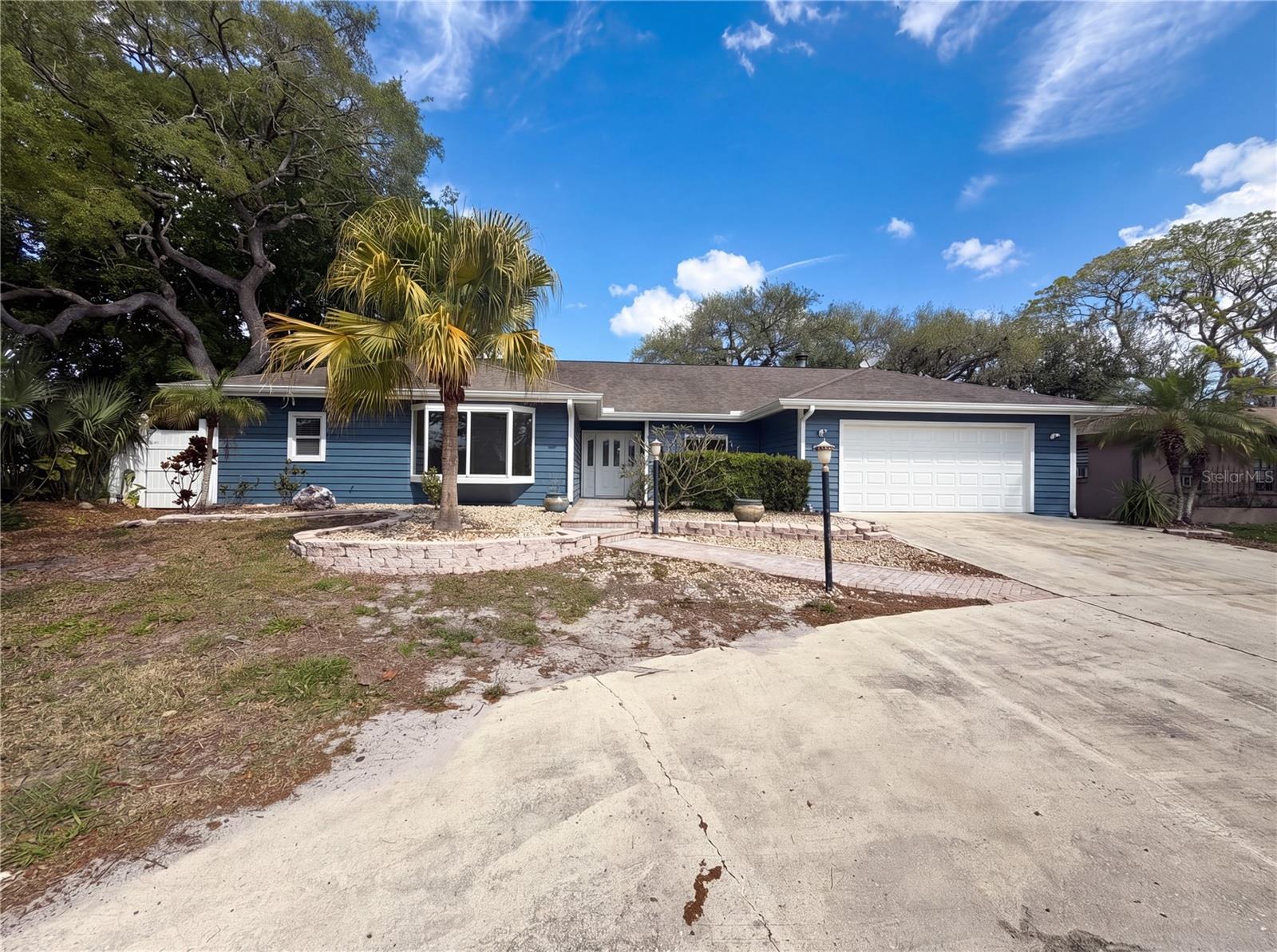 Single Family Residence in NEW PORT RICHEY, FL - Daniel Dourado