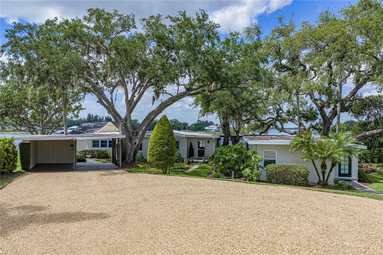 Single Family Residence em BABSON PARK, FL - Daniel Dourado