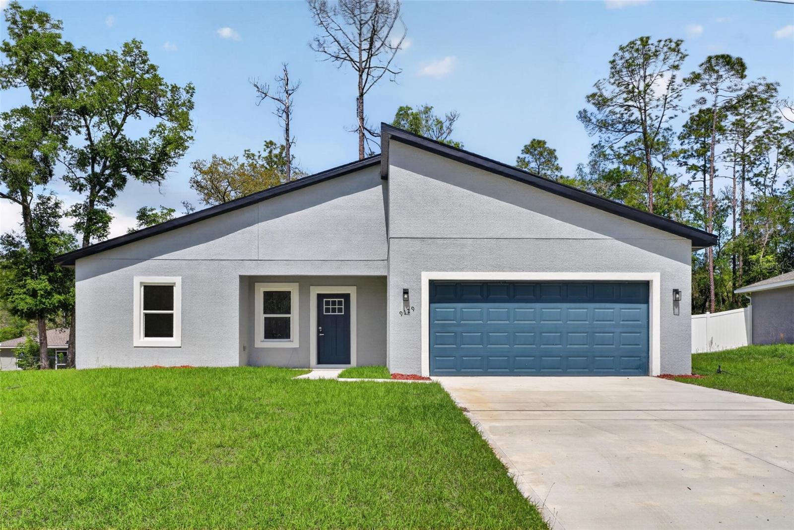 Single Family Residence in CITRUS SPRINGS, FL - Daniel Dourado