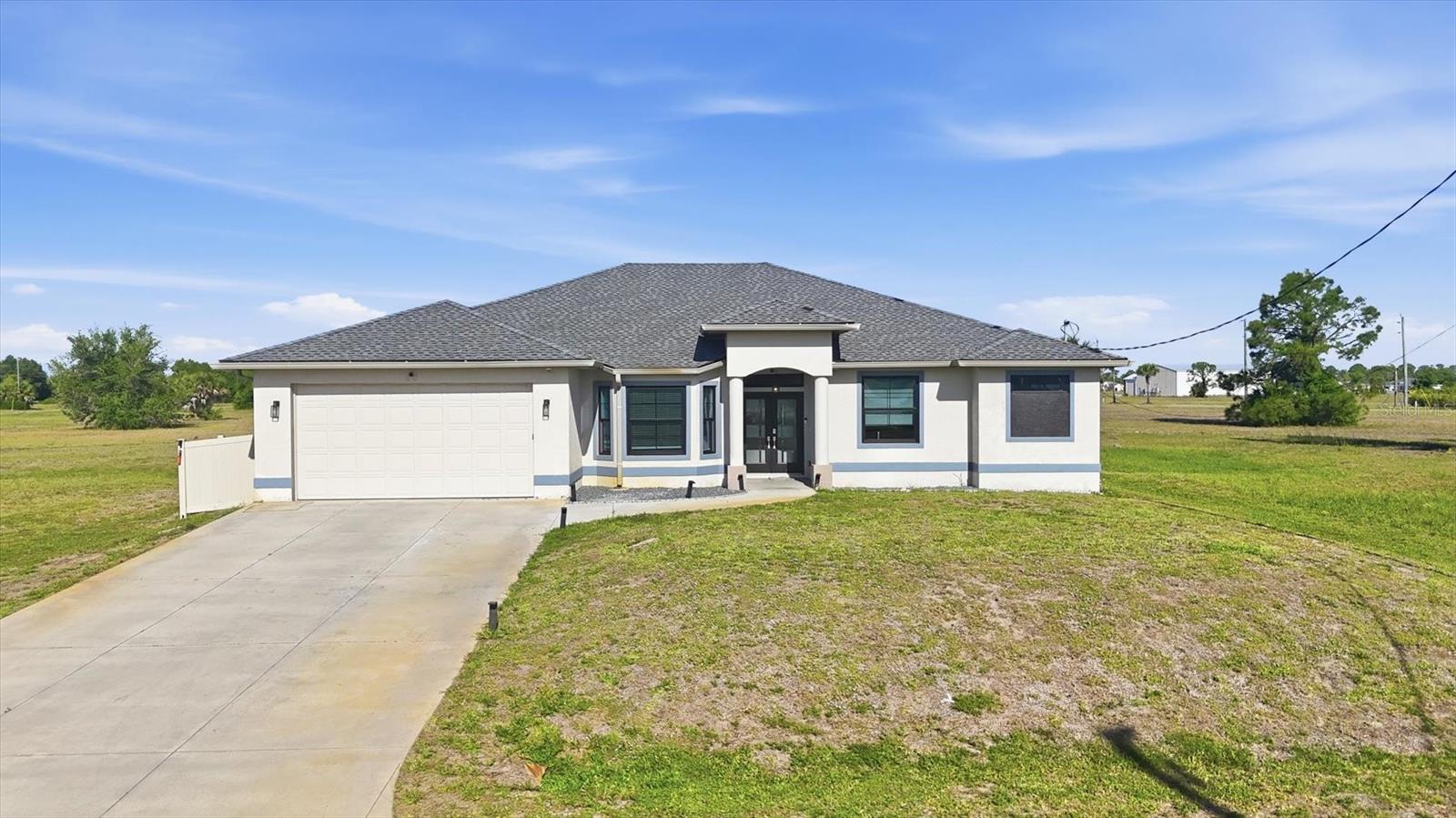 Single Family Residence in PLACIDA, FL - Daniel Dourado