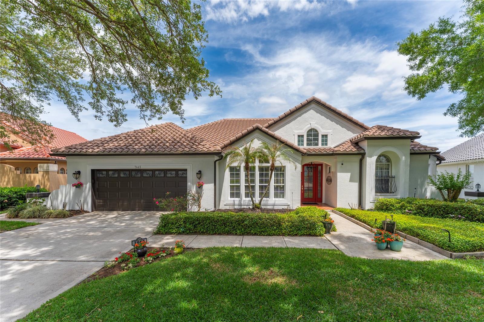 Single Family Residence in ORLANDO, FL - Daniel Dourado