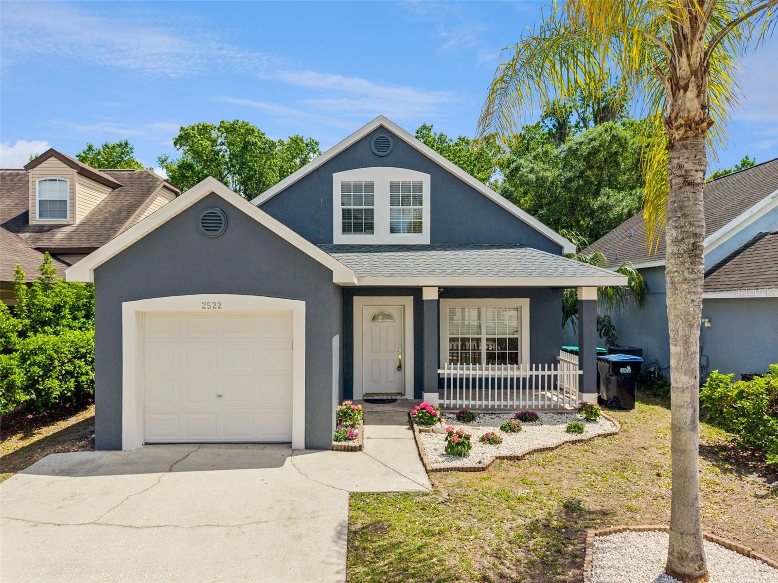 Single Family Residence in ORLANDO, FL - Daniel Dourado