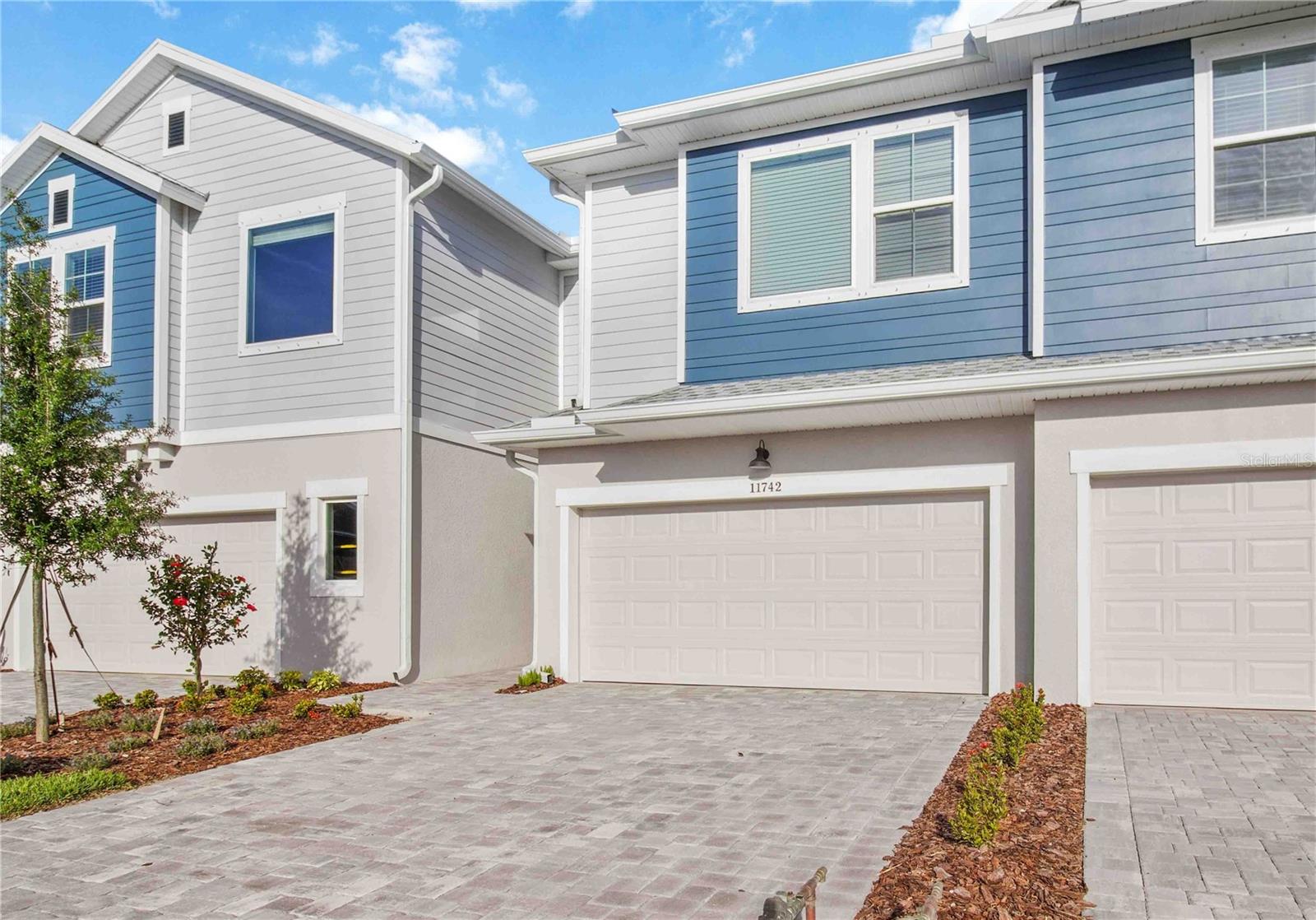 Townhouse in PARRISH, FL - Daniel Dourado