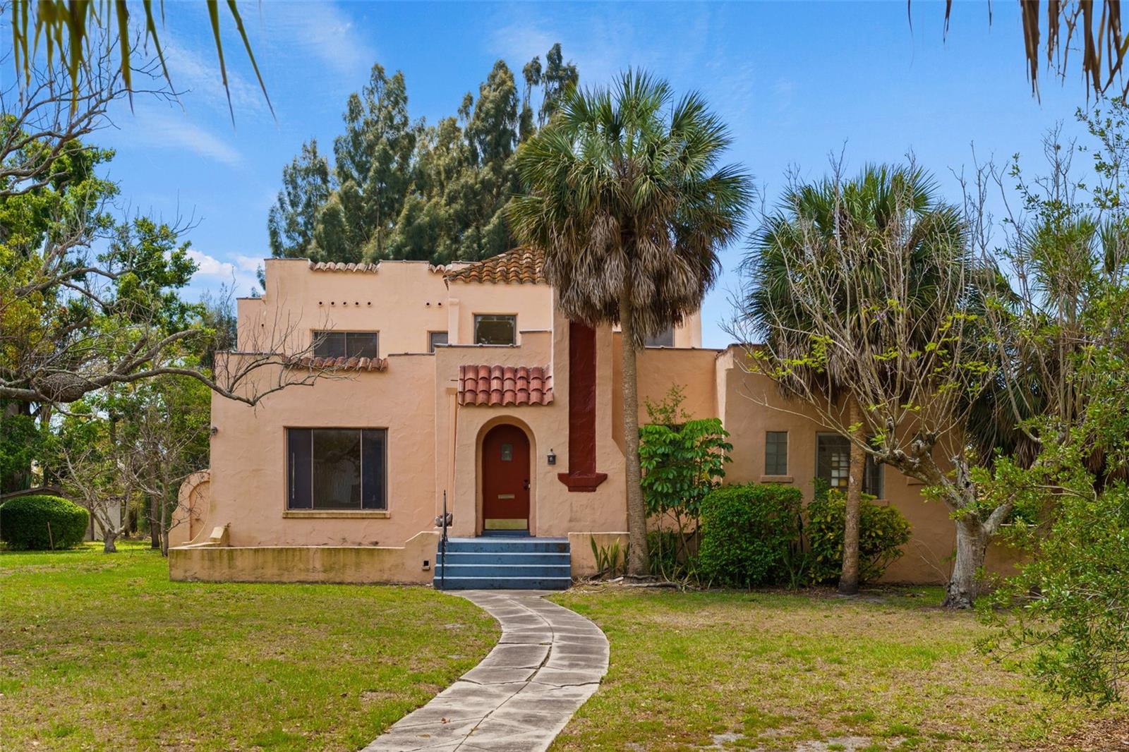 Single Family Residence em ST PETERSBURG, FL - Daniel Dourado