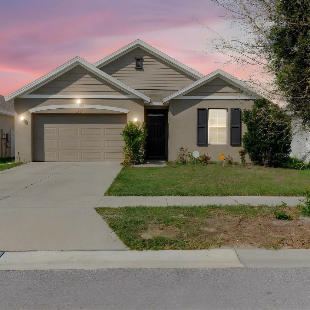 Single Family Residence in RIVERVIEW, FL - Daniel Dourado