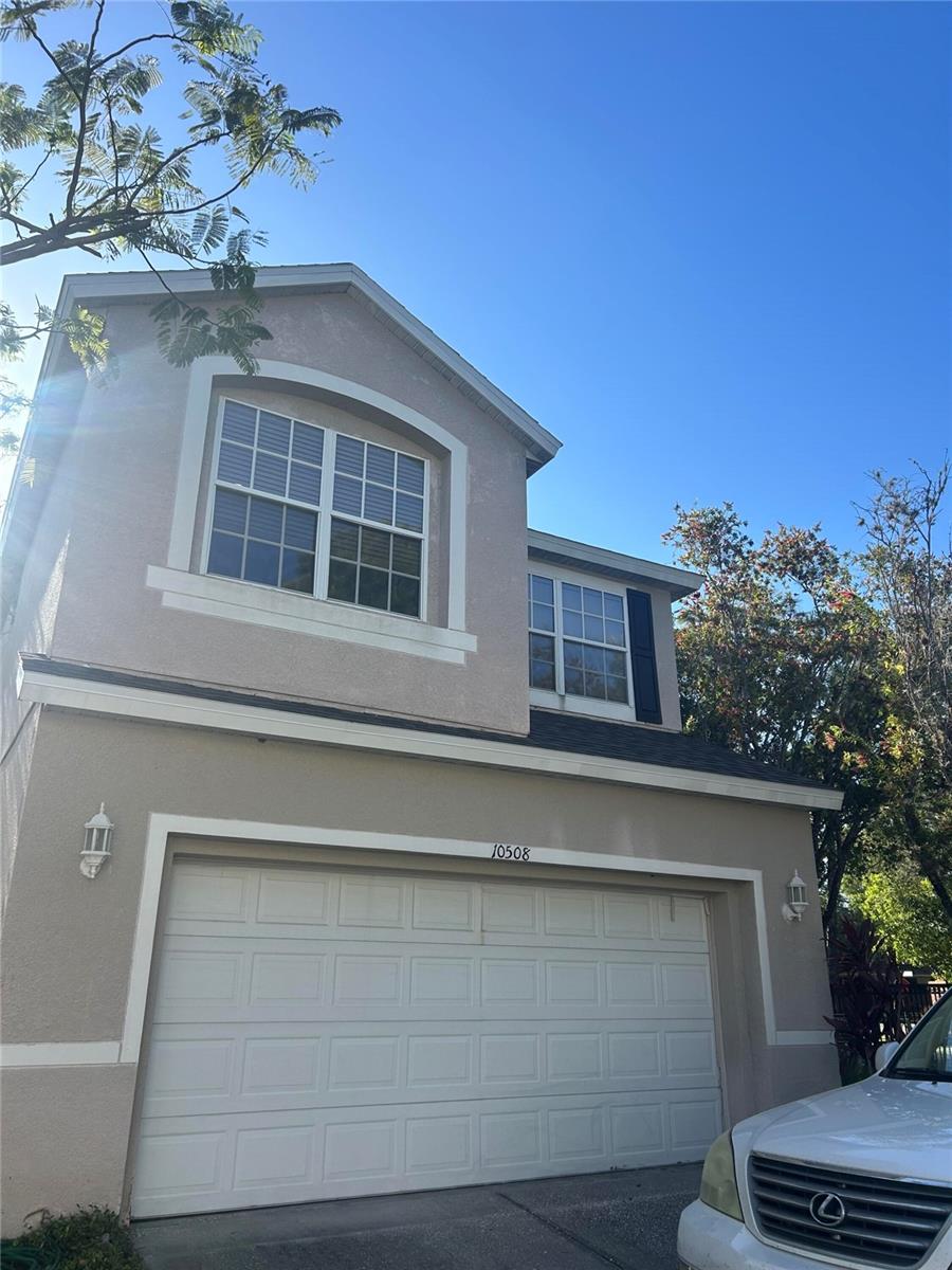 Single Family Residence in TAMPA, FL - Daniel Dourado