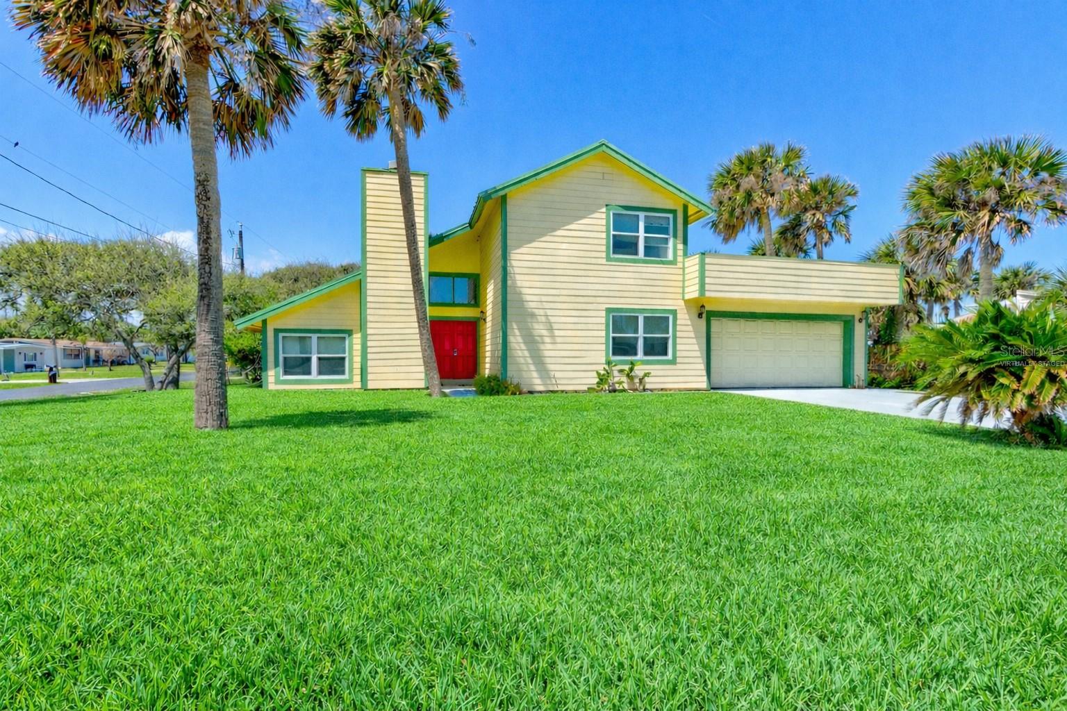 Single Family Residence in NEW SMYRNA BEACH, FL - Daniel Dourado