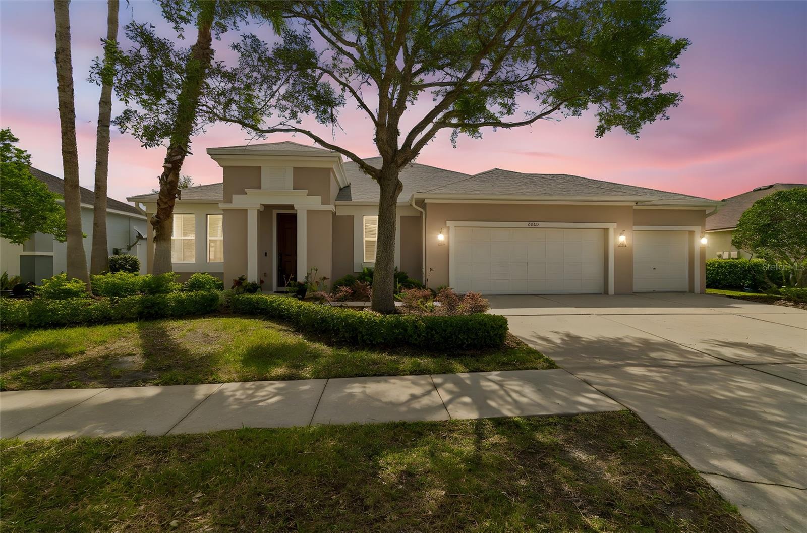 Single Family Residence em APOLLO BEACH, FL - Daniel Dourado