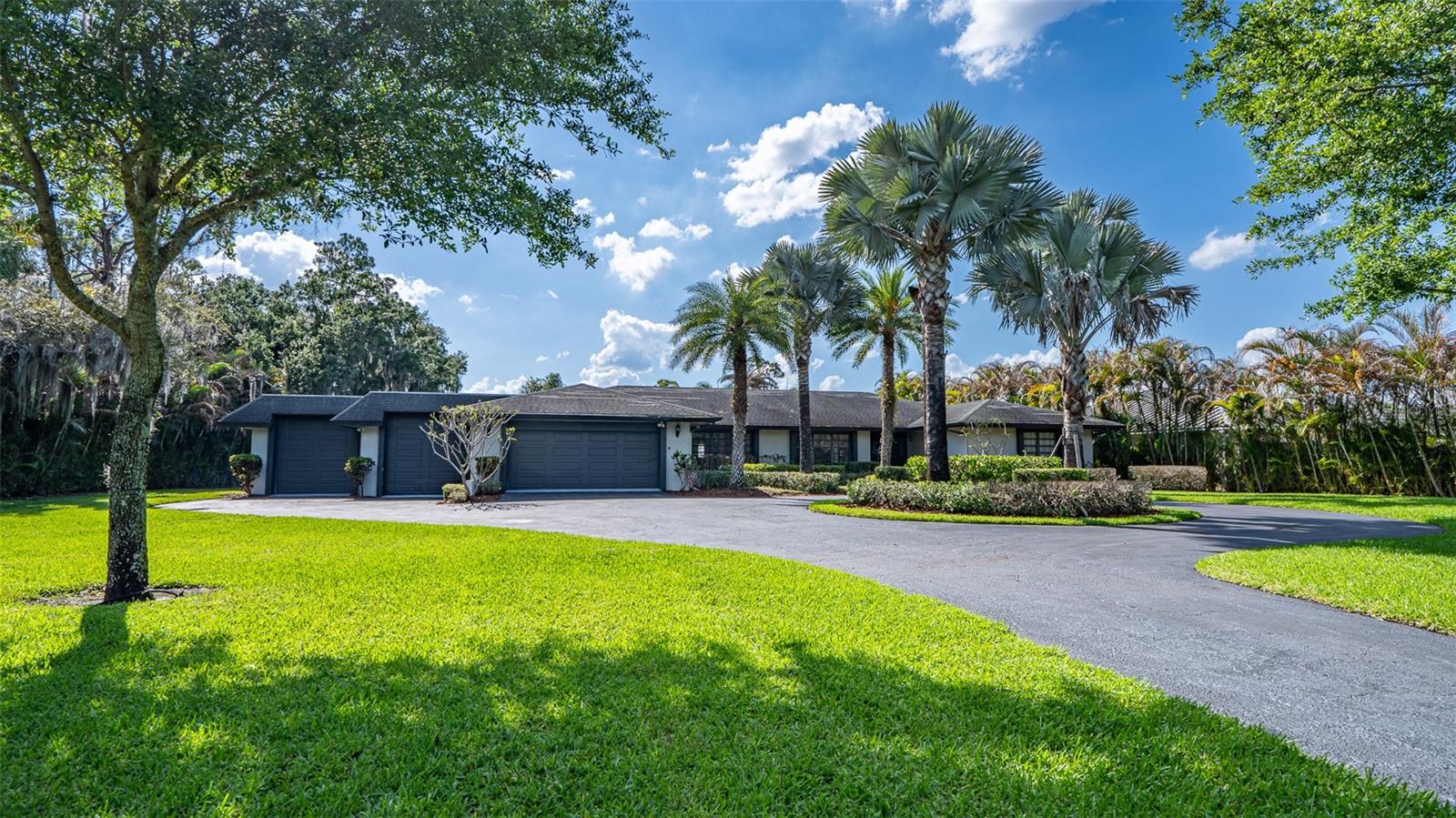 Single Family Residence in LAKE PLACID, FL - Daniel Dourado