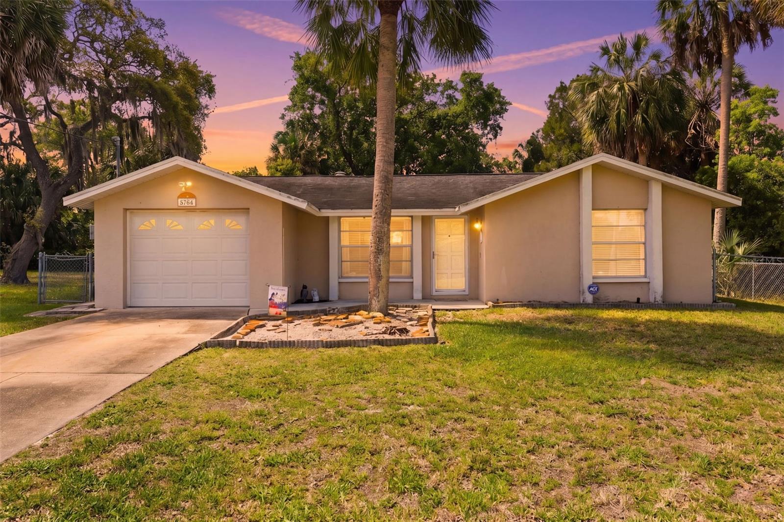 Single Family Residence in HUDSON, FL - Daniel Dourado