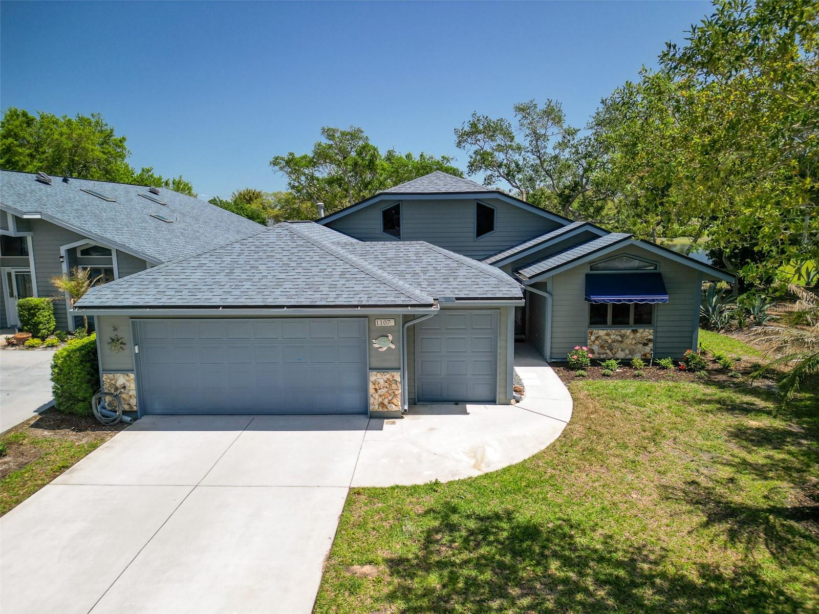 Single Family Residence in NEW SMYRNA BEACH, FL - Daniel Dourado