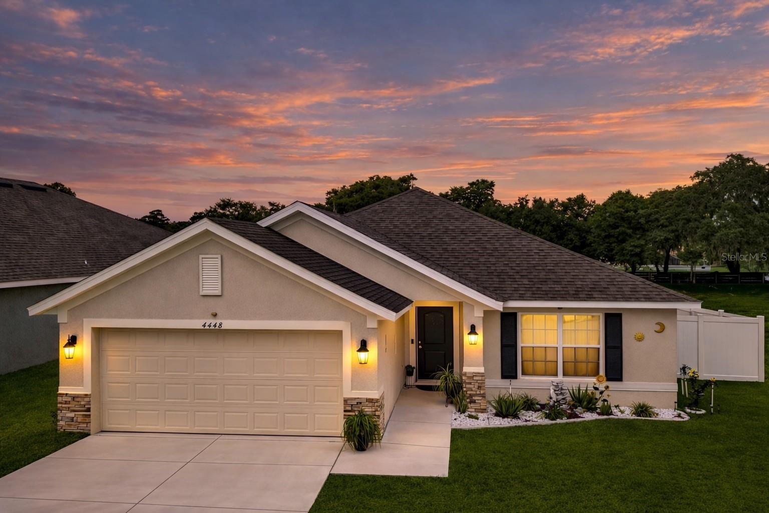 Single Family Residence in OCALA, FL - Daniel Dourado
