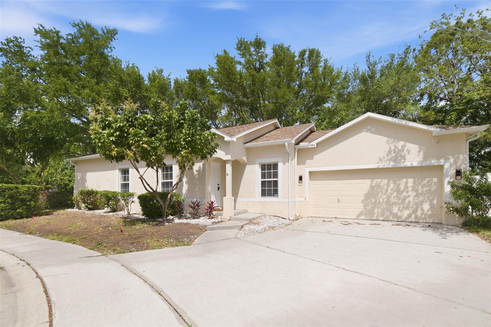 Single Family Residence em PINELLAS PARK, FL - Daniel Dourado