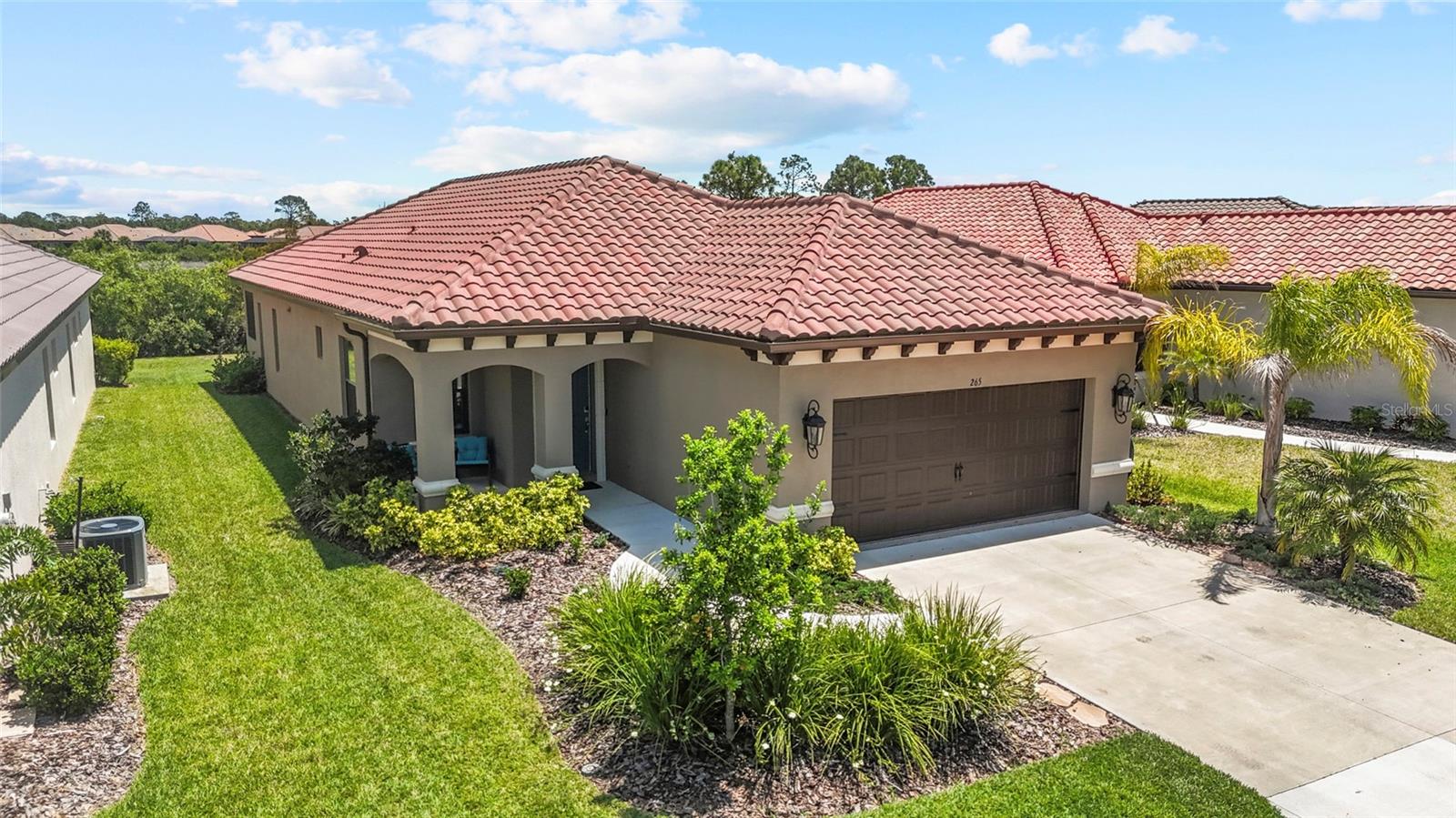 Single Family Residence in NOKOMIS, FL - Daniel Dourado