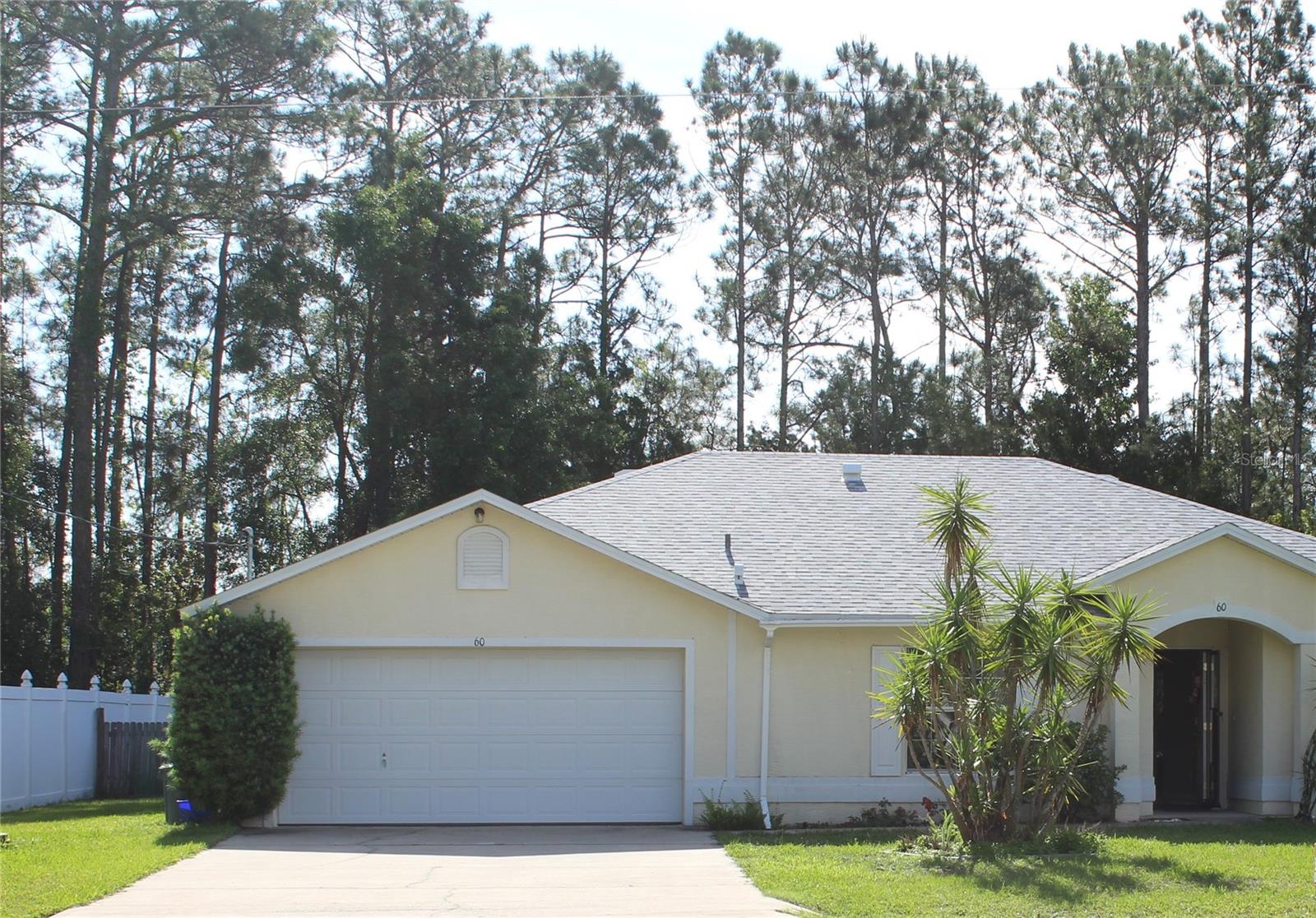 Single Family Residence in PALM COAST, FL - Daniel Dourado