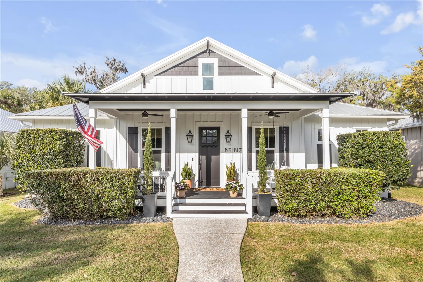 Single Family Residence in NEW SMYRNA BEACH, FL - Daniel Dourado