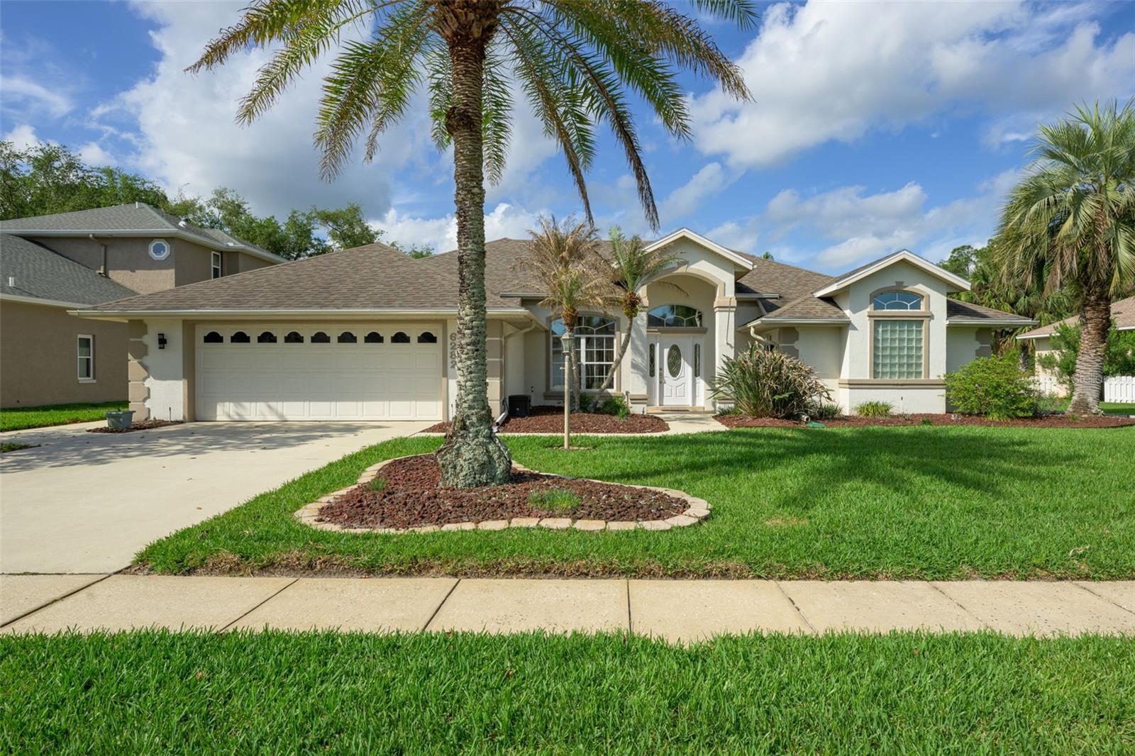 Single Family Residence em PORT ORANGE, FL - Daniel Dourado