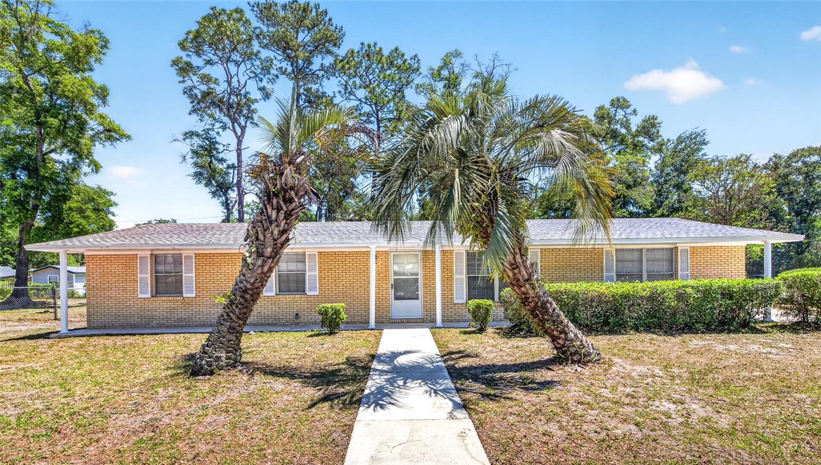 Single Family Residence in GAINESVILLE, FL - Daniel Dourado